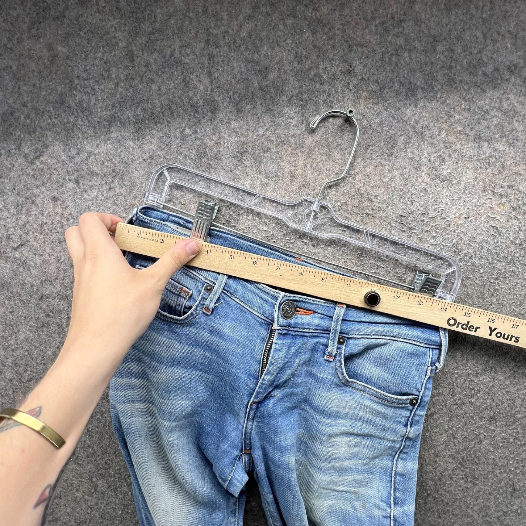 True Religion True Religion Casey Skinny Jeans Womens 25 Light Wash Distressed Stretch 25x28 Blue Denim Slim Pocket 5-Pocket Zip Womens Jeans Size 42" / US 20 - 6 Thumbnail