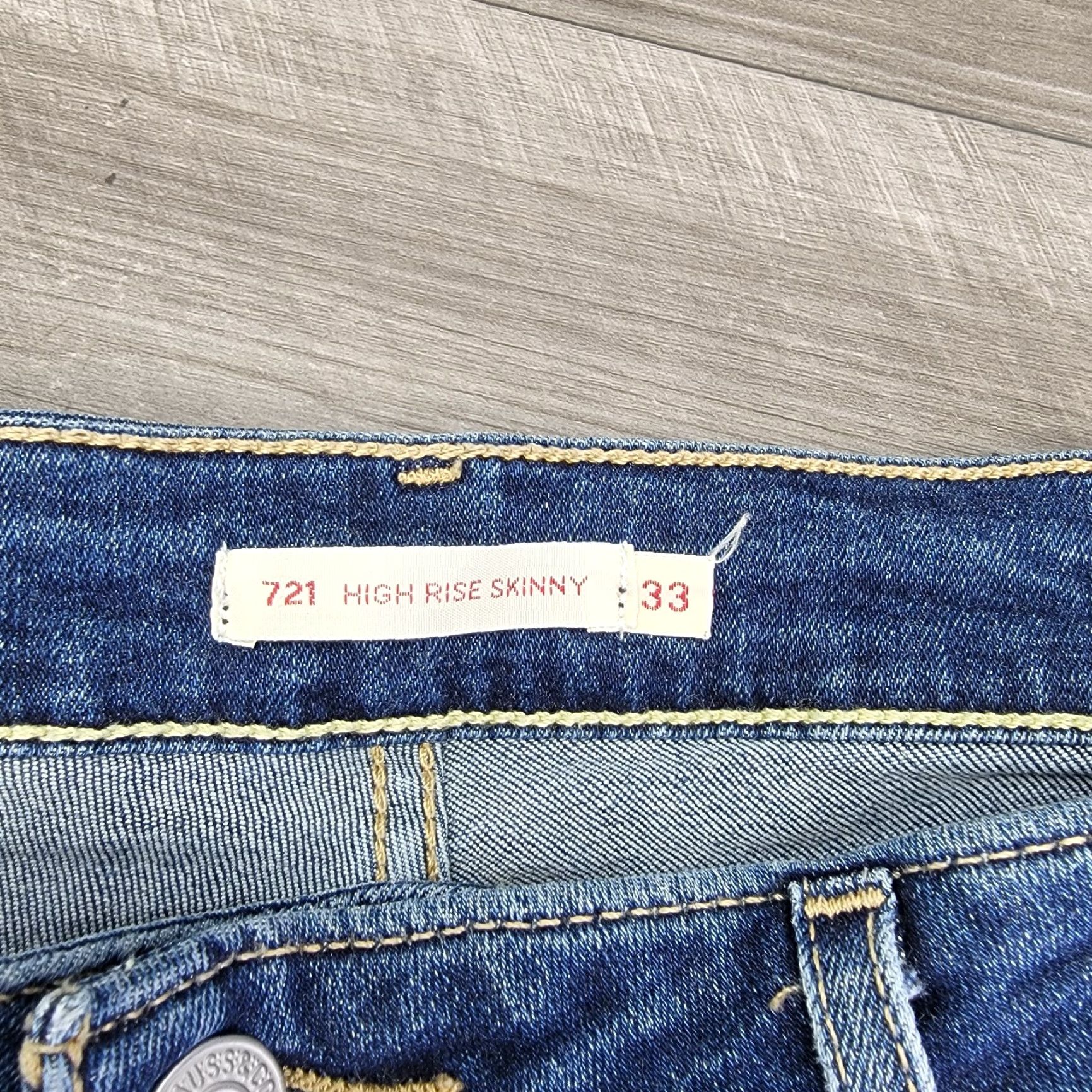 Levi's Levi's Jeans 33x30 721 High Rise Skinny Ripped Knee Womens Pants Blue Slimming Distressed XS? (excluded) Size 24" / US 00 / IT 34 - 2 Thumbnail