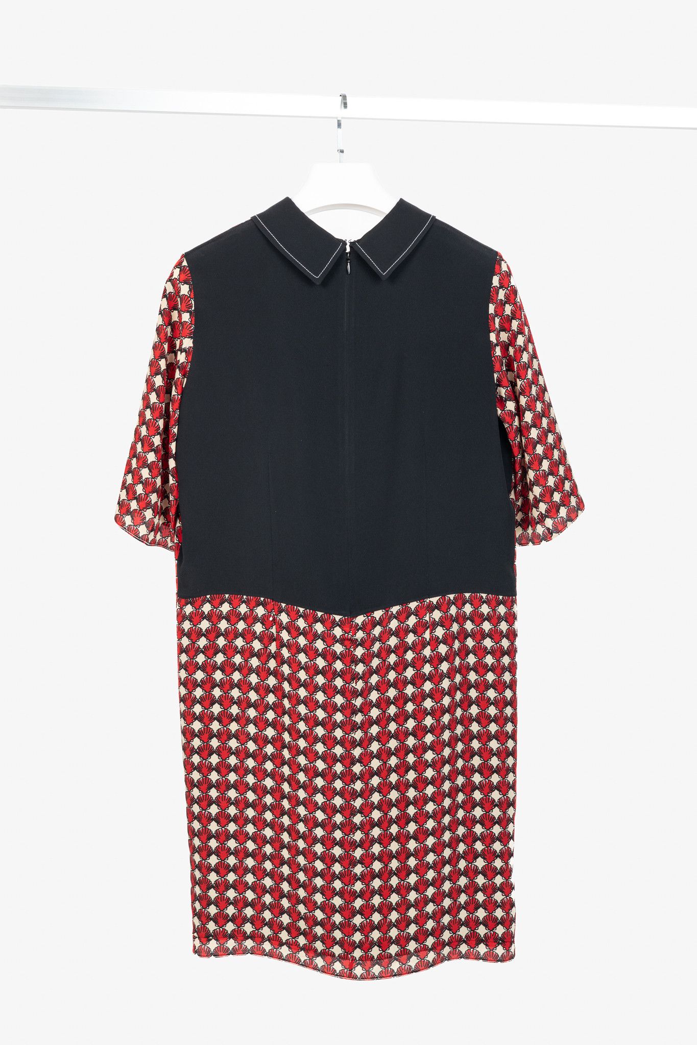 Marni Marni Red Silk-Crepe Seashell-Print Collared Shift Dress Size M / US 6-8 / IT 42-44 - 2 Thumbnail