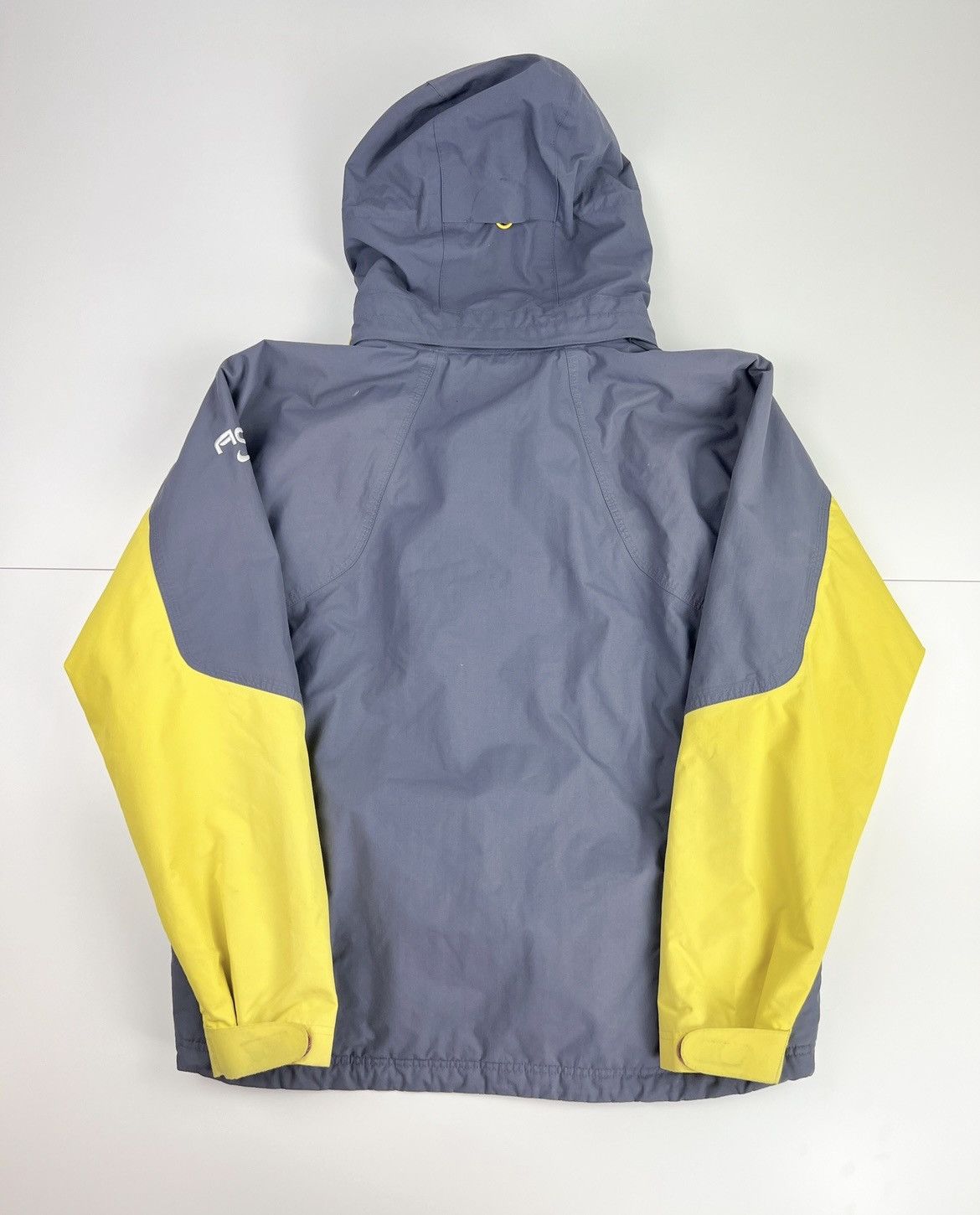 Nike ACG Vintage Nike ACG Jacket M Size US L / EU 52-54 / 3 - 2 Thumbnail