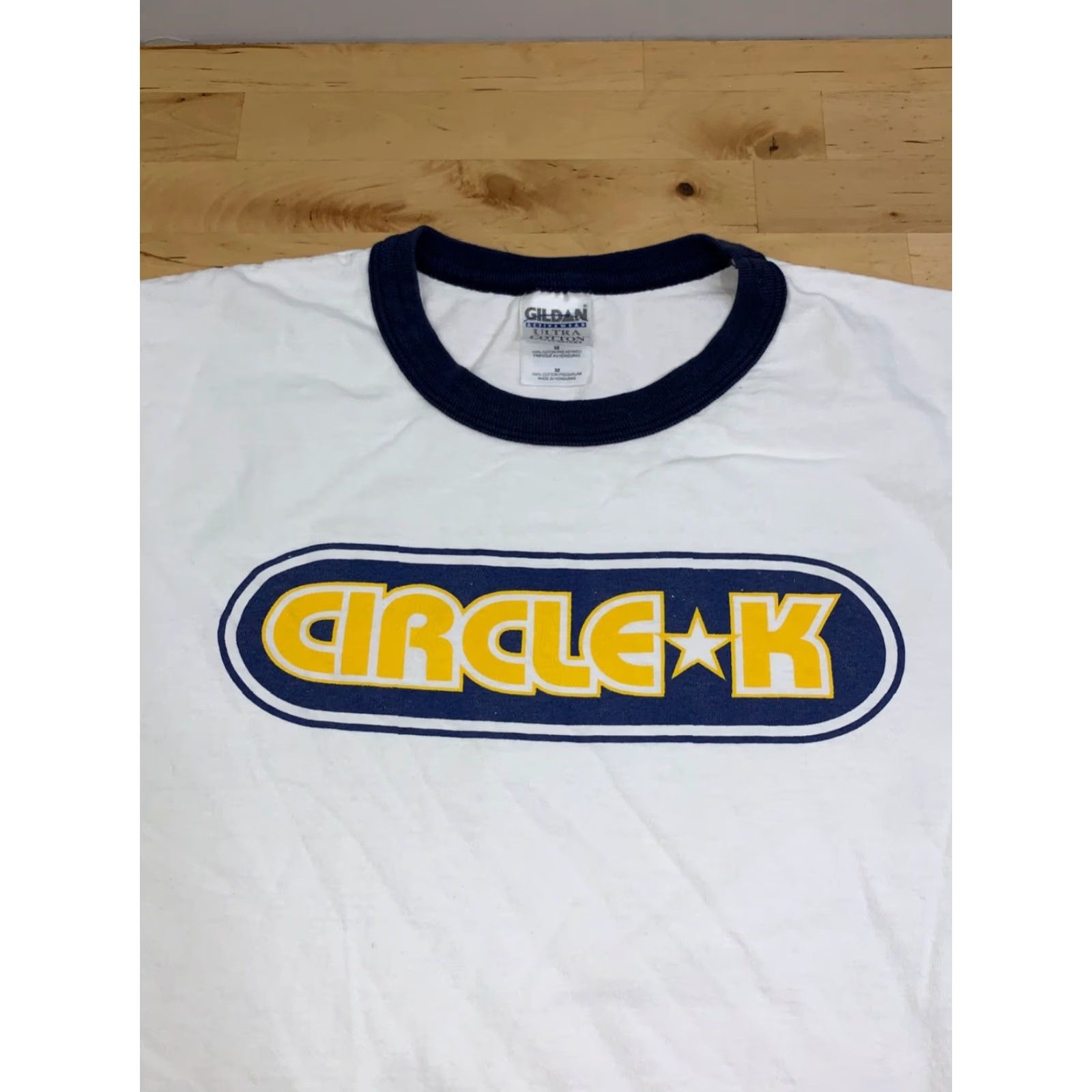 Gildan VINTAGE Gildan T-Shirt Men M White Circle L Ringer Shirt Logo Short Sleeve Crew Neck 12950 Size US M / EU 48-50 / 2 - 4 Thumbnail