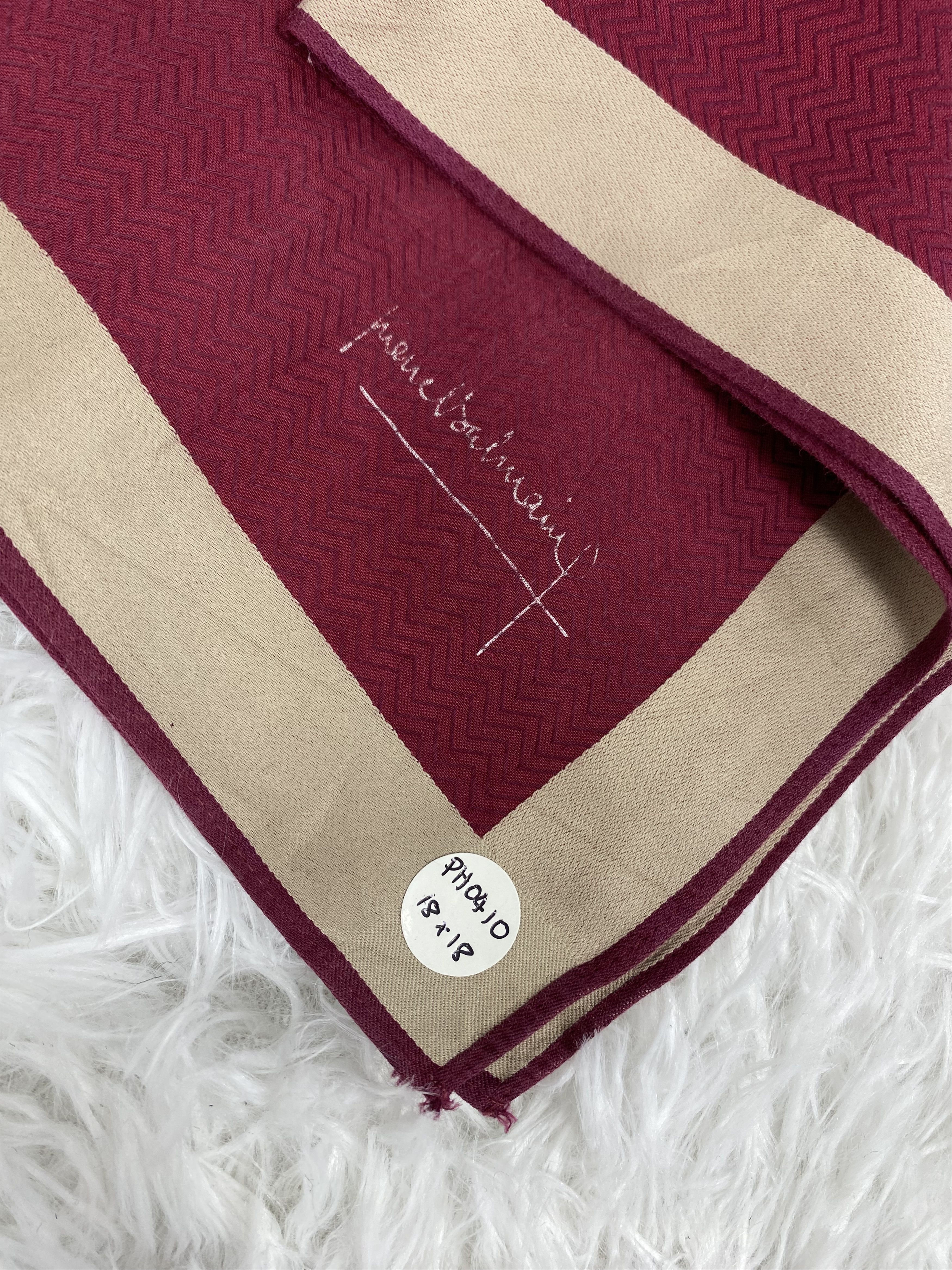 Pierre Balmain Vintage Pierre Balmain Handkerchief Neckerchief Ph0410 Size ONE SIZE - 2 Thumbnail