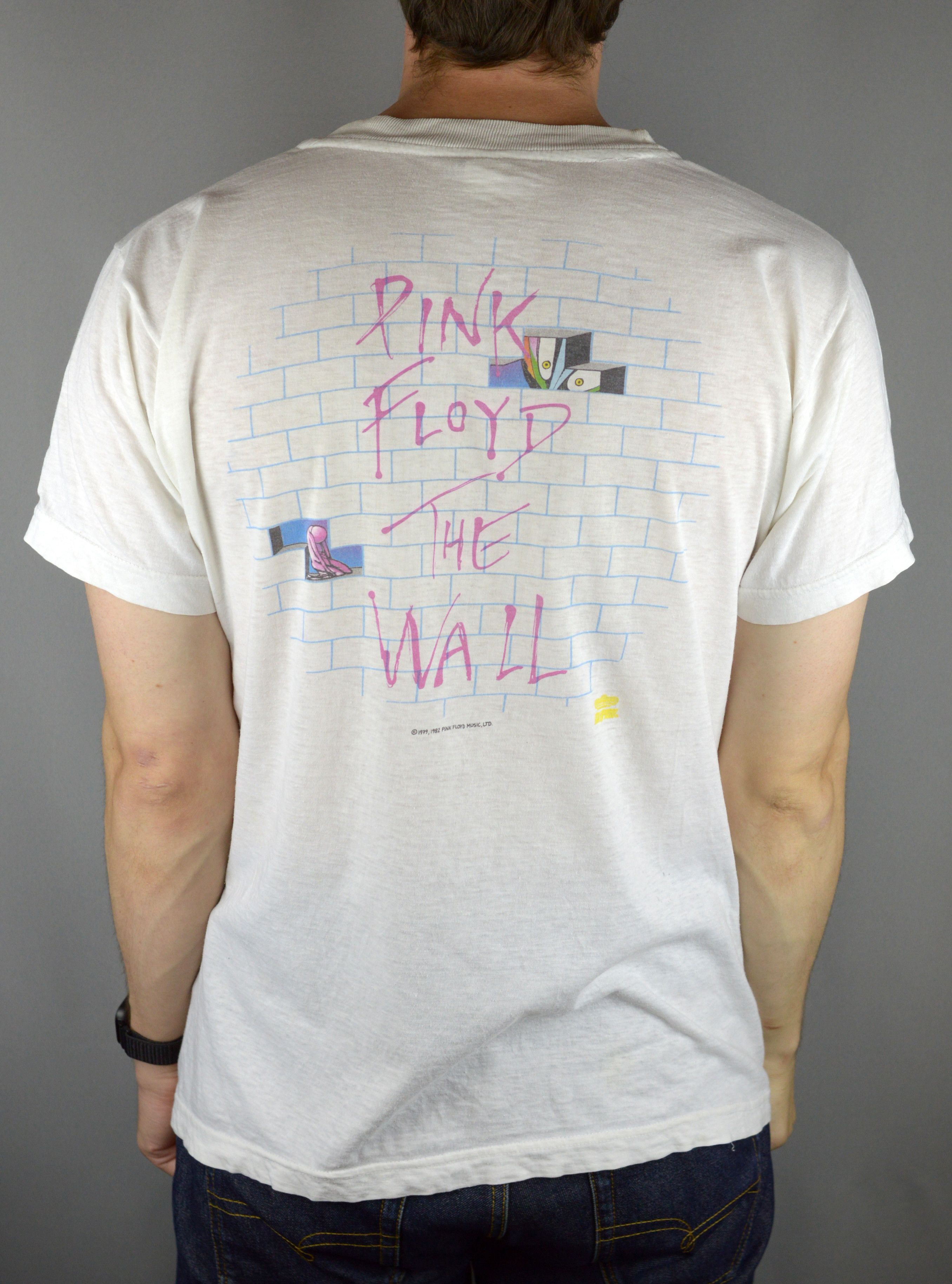 Pink Floyd Vintage Pink Floyd The Wall 1982 t shirt Size US L / EU 52-54 / 3 - 2 Thumbnail