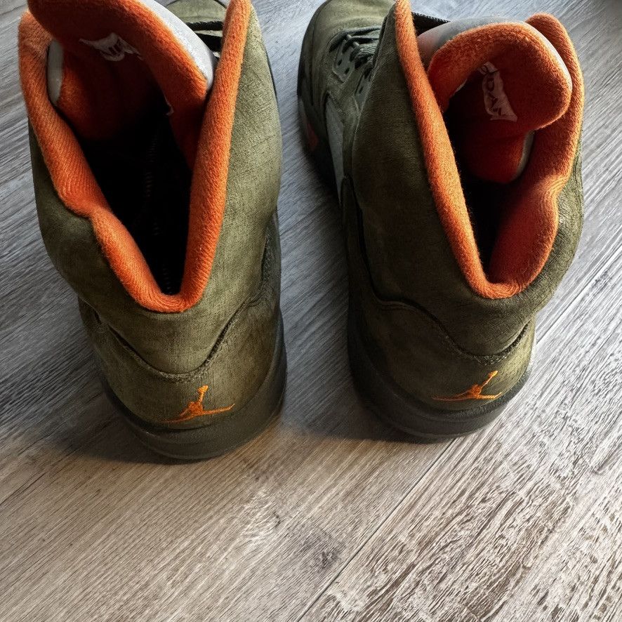 Jordan Brand NIKE • JORDAN 5 Retro "2024 Olive" (12.5M) Size US 12.5 / EU 45-46 - 8 Thumbnail