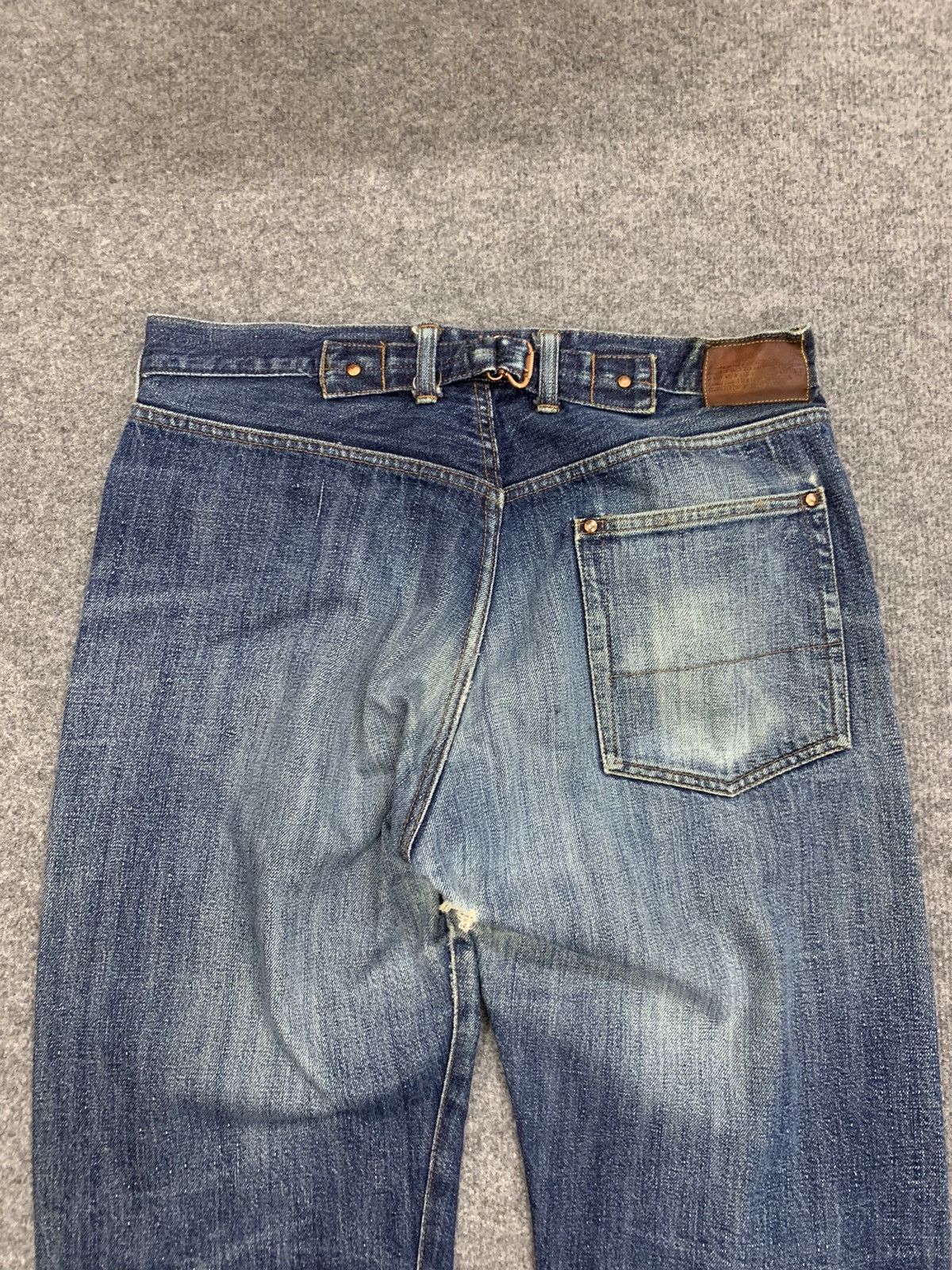 Grailed DISTRESSED DENIM SINGLE POCKET & BACKLE BACK. Size US 30 / EU 46 - 3 Thumbnail
