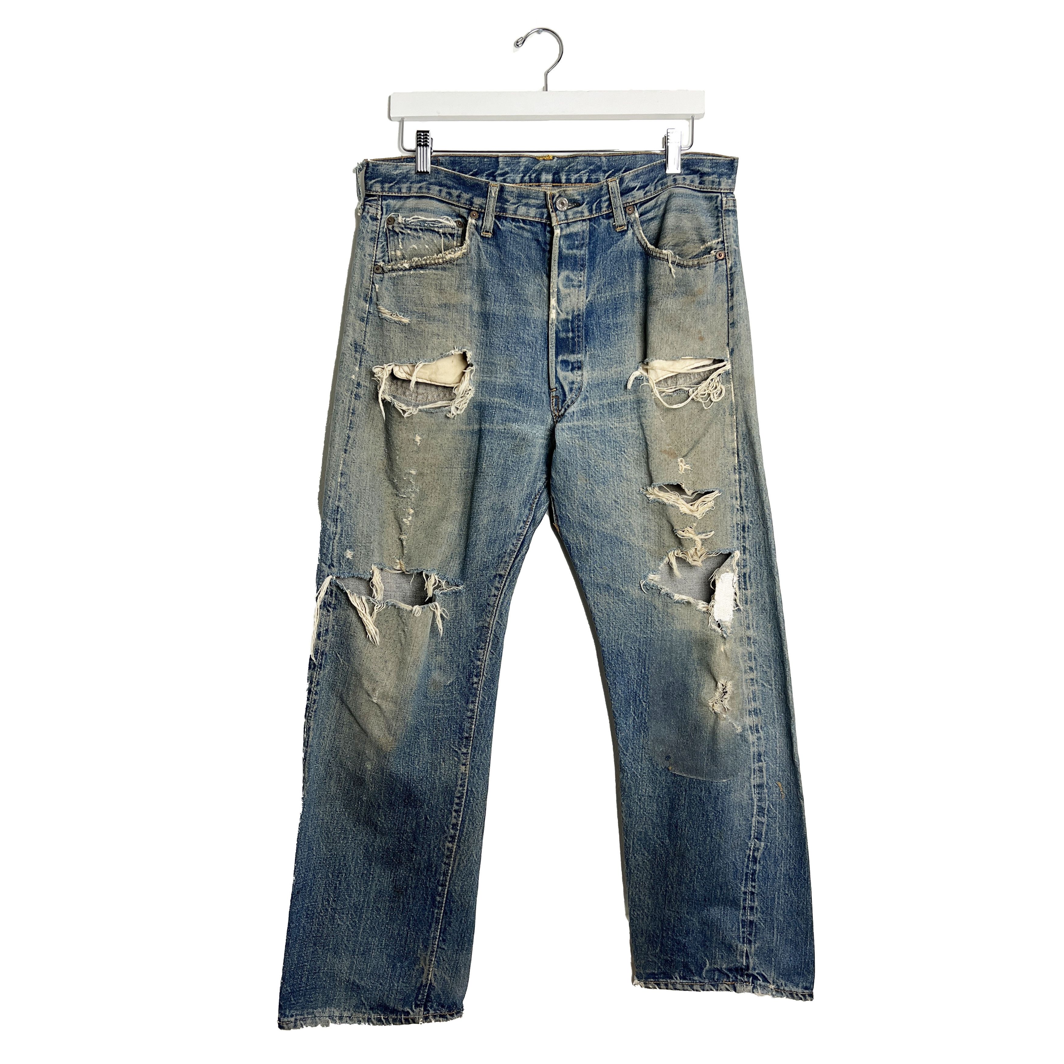 Levi's 1960s Levi's 501 Distressed Redline Selvedge #16 Rivet Jeans Size US 34 / EU 50 - 1 Thumbnail