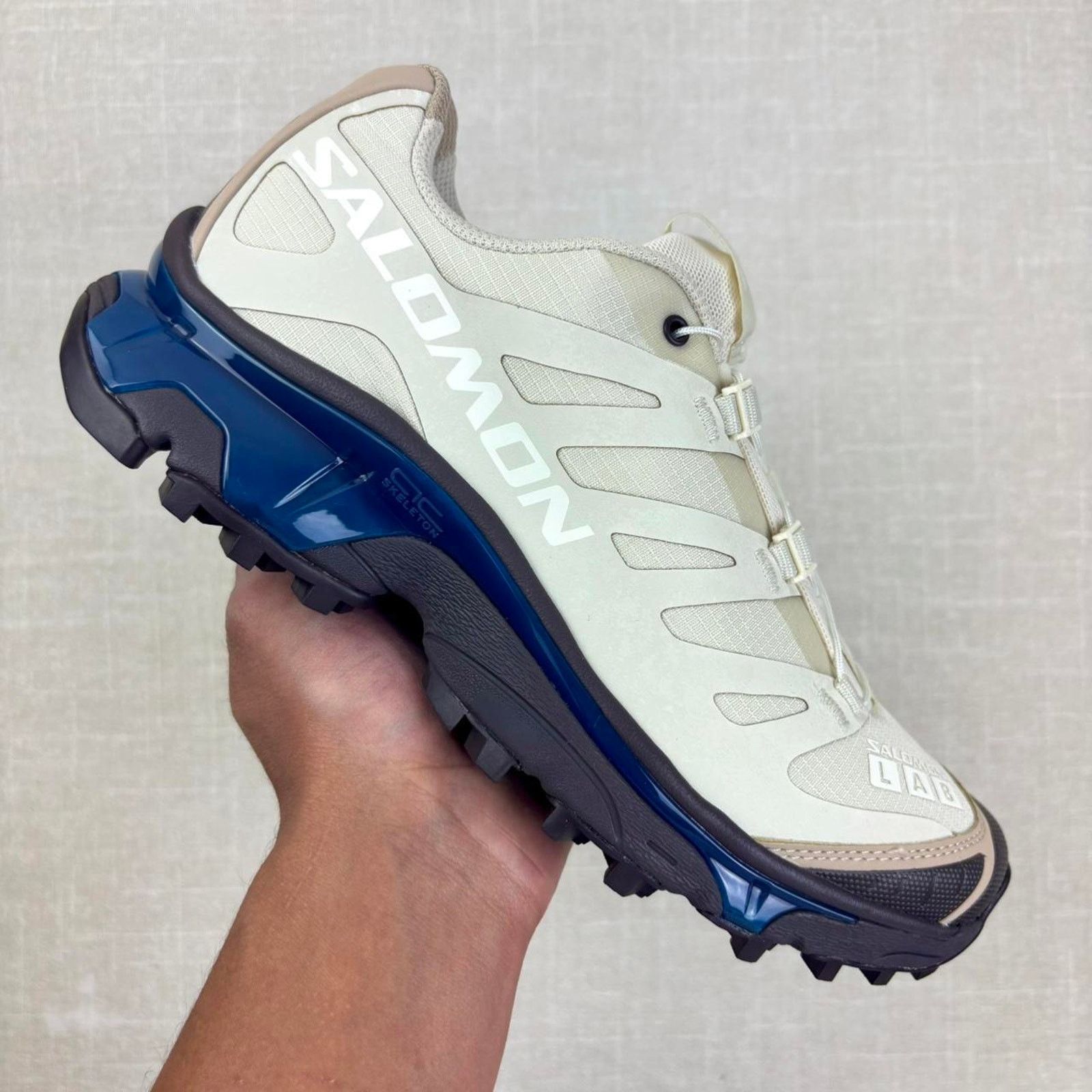 Salomon ☕️ 2025 Salomon XT-4 OG “Vanilla Iced Black Coffee” 6.5W Size US 6.5 / IT 36.5 - 1 Thumbnail