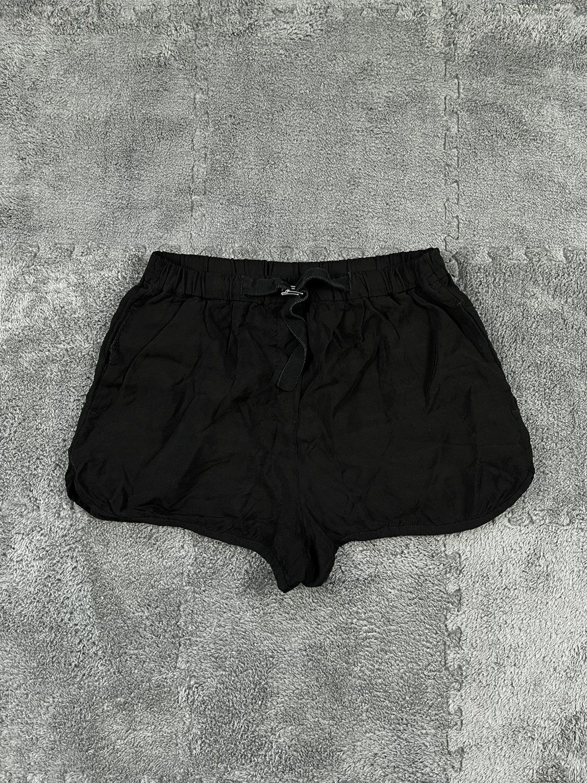 Sandro Vintage Sandro 2000s viscose shorts avantgarde old money Size 26" / US 2 / IT 38 - 1 Thumbnail