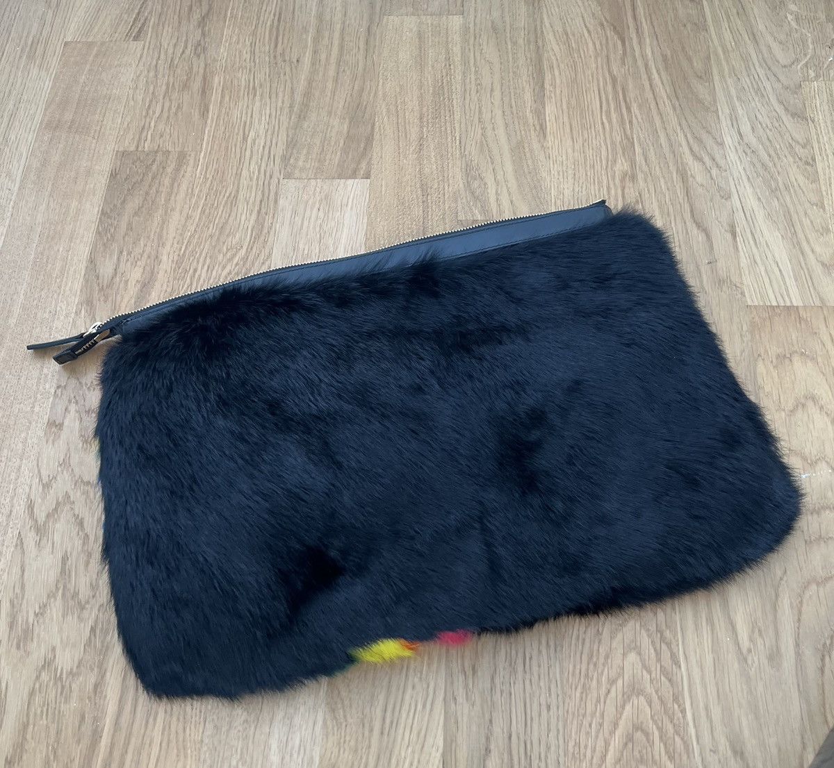 Designer Pride Bag - Big Pouch embroidered Fur Size ONE SIZE - 4 Thumbnail