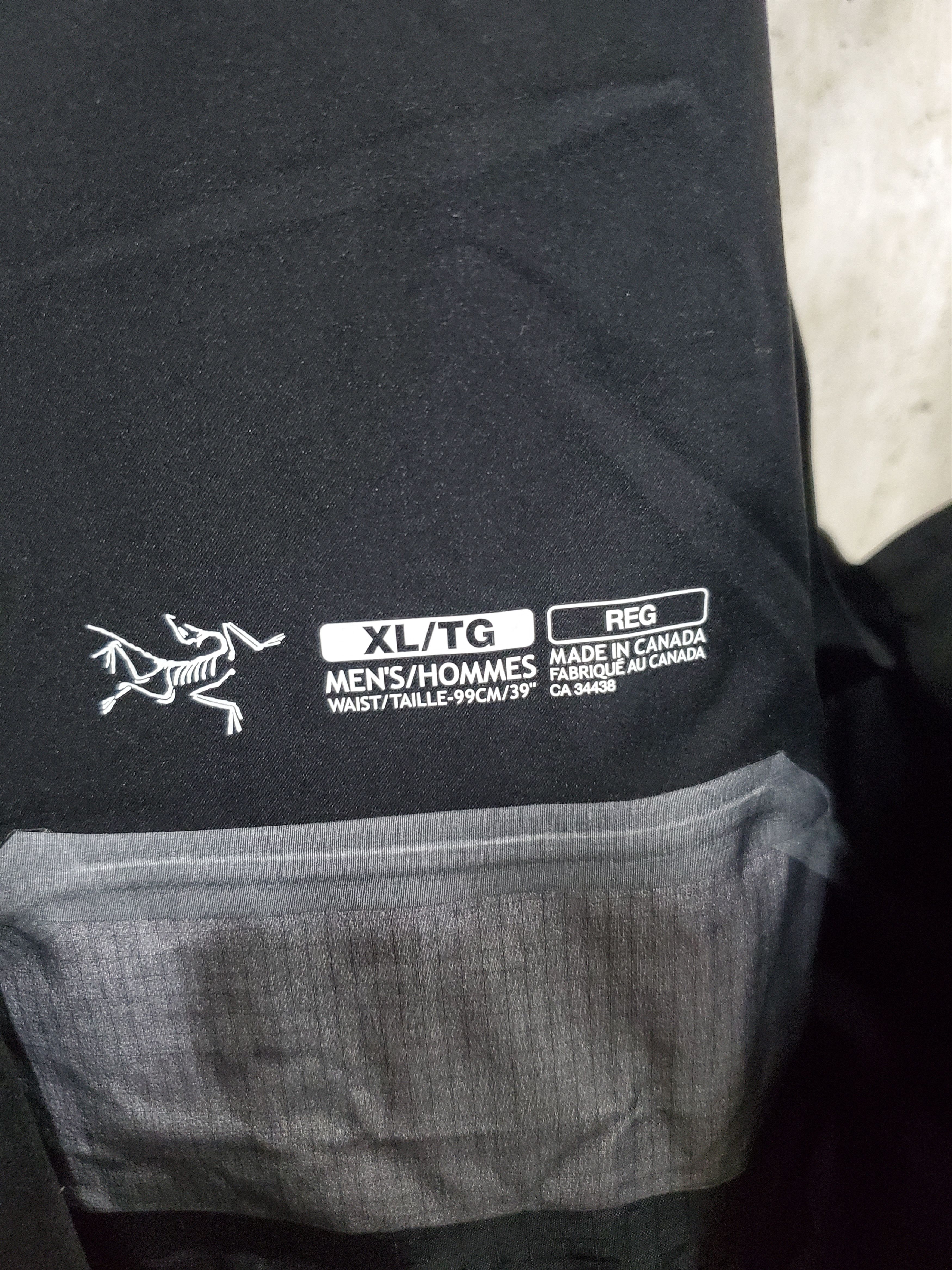 Arc'teryx Arc'Terx Men's Alpha SV Bib Size US 41 - 4 Thumbnail