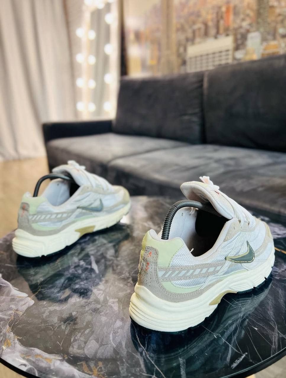Nike nike iniator Size US 9 / EU 42 - 3 Thumbnail