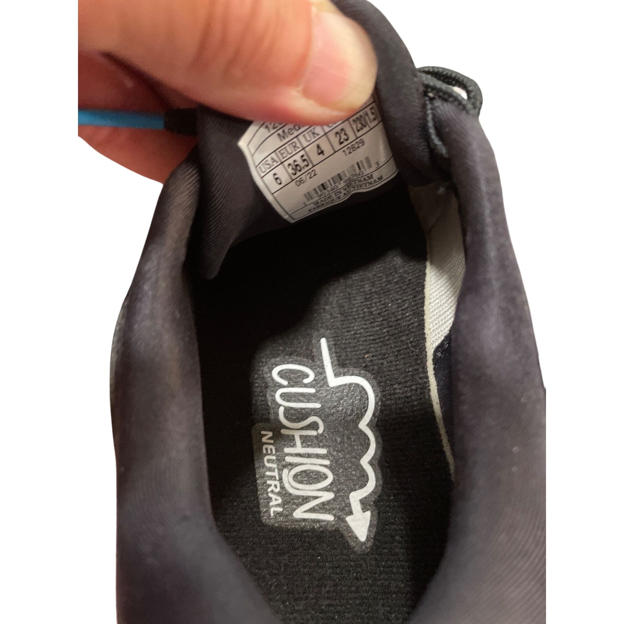 Brooks Brooks Range 2 wms black gray running walking sneakers sz 6B Size US 6 / IT 36 - 8 Thumbnail