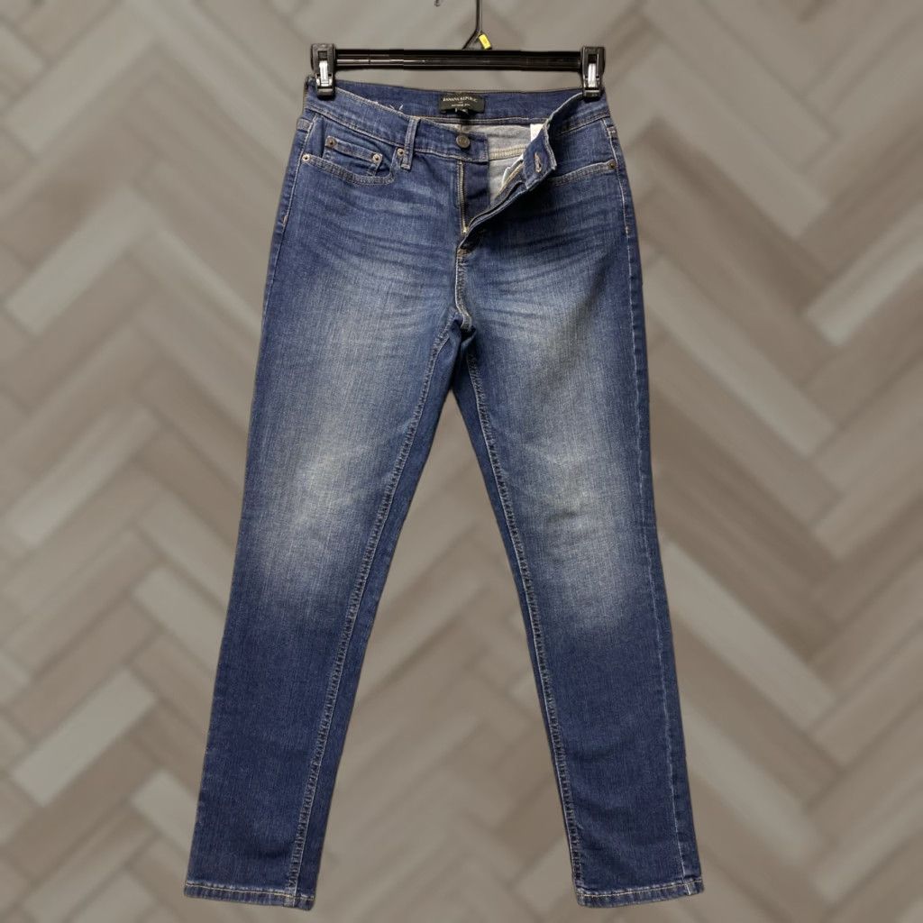 Banana Republic Banana Republic Boyfriend Jeans Womens 25/0 Blue Denim Regular Fit Mid Rise 5-Pocket Size 42" / US 20 - 1 Thumbnail