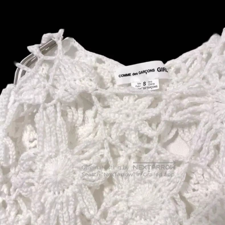 Comme des Garcons Comme Des Garcons Handcrafted floral lace-up knitted top, Size S / US 4 / IT 40 - 4 Thumbnail