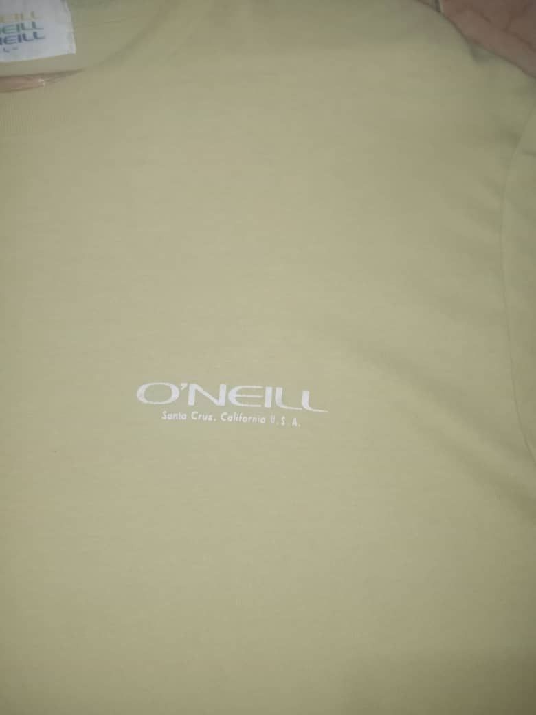 Vintage Vintage Oneill Center Logo Usa Tshirt single stich Size US L / EU 52-54 / 3 - 1 Thumbnail