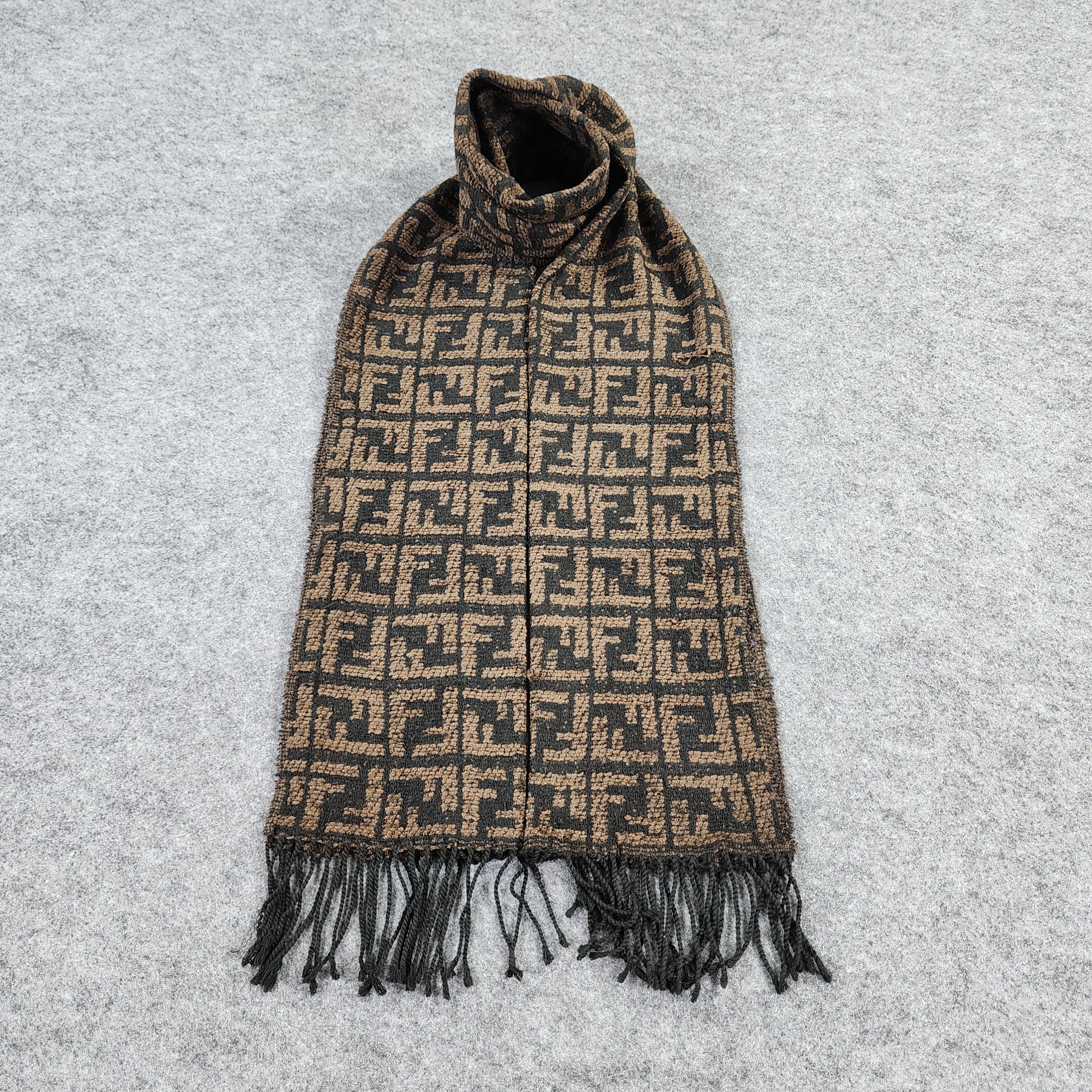 Fendi Scarf Muffler Neckwear D094