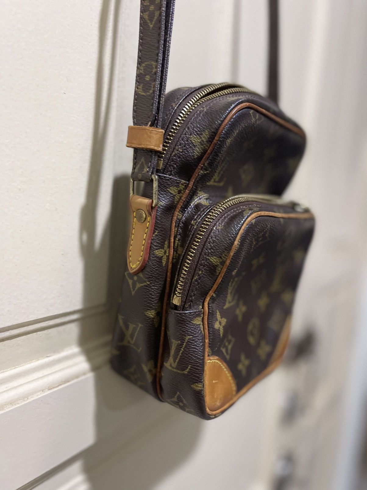 Louis Vuitton Vintage Louis Vuitton Amazon Monogram Crossbody Shoulder bag Size ONE SIZE - 4 Thumbnail