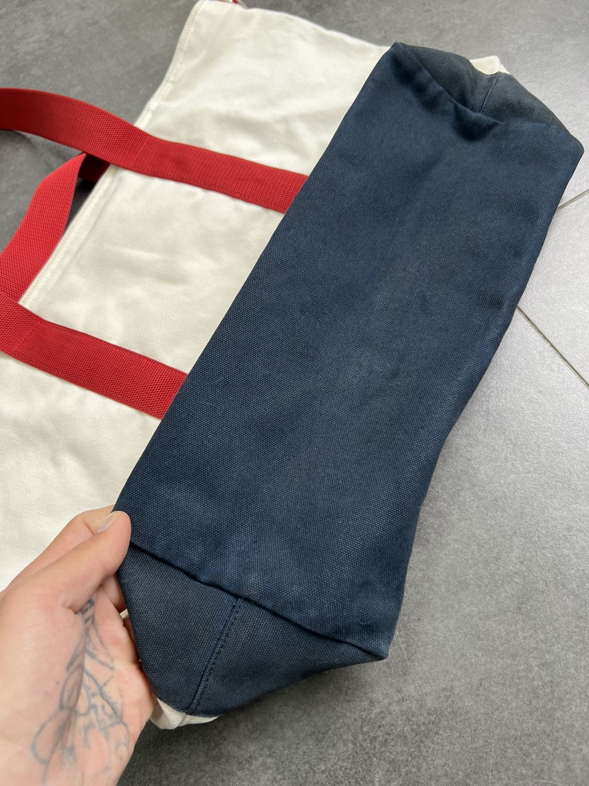 Prada × Vintage Vintage Prada Luna Rossa Tote shoulder hobo Bag Size ONE SIZE - 11 Thumbnail