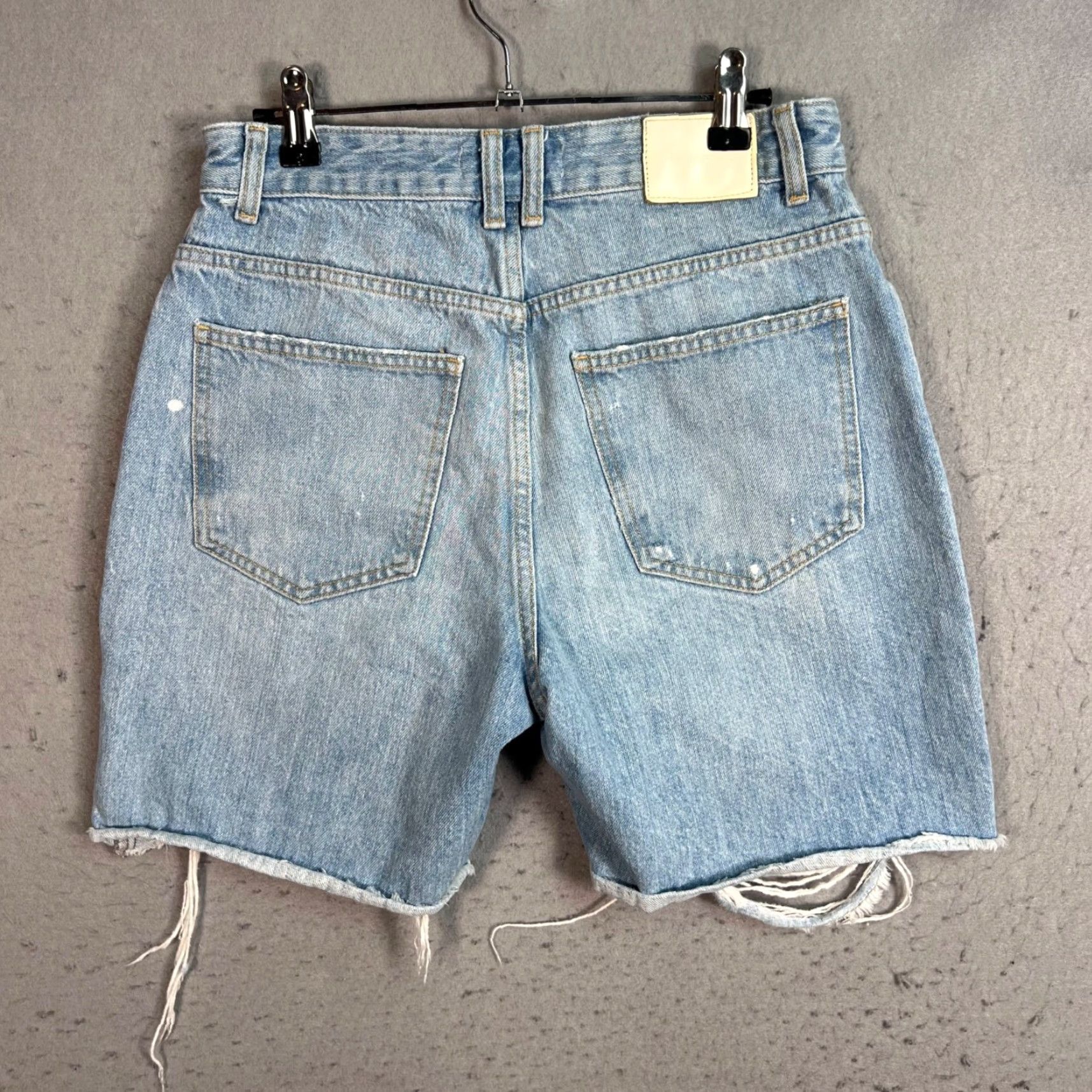 Vintage Pull & Bear Womens Shorts Size 6 Distressed Denim Blue Size 28" / US 6 / IT 42 - 2 Thumbnail