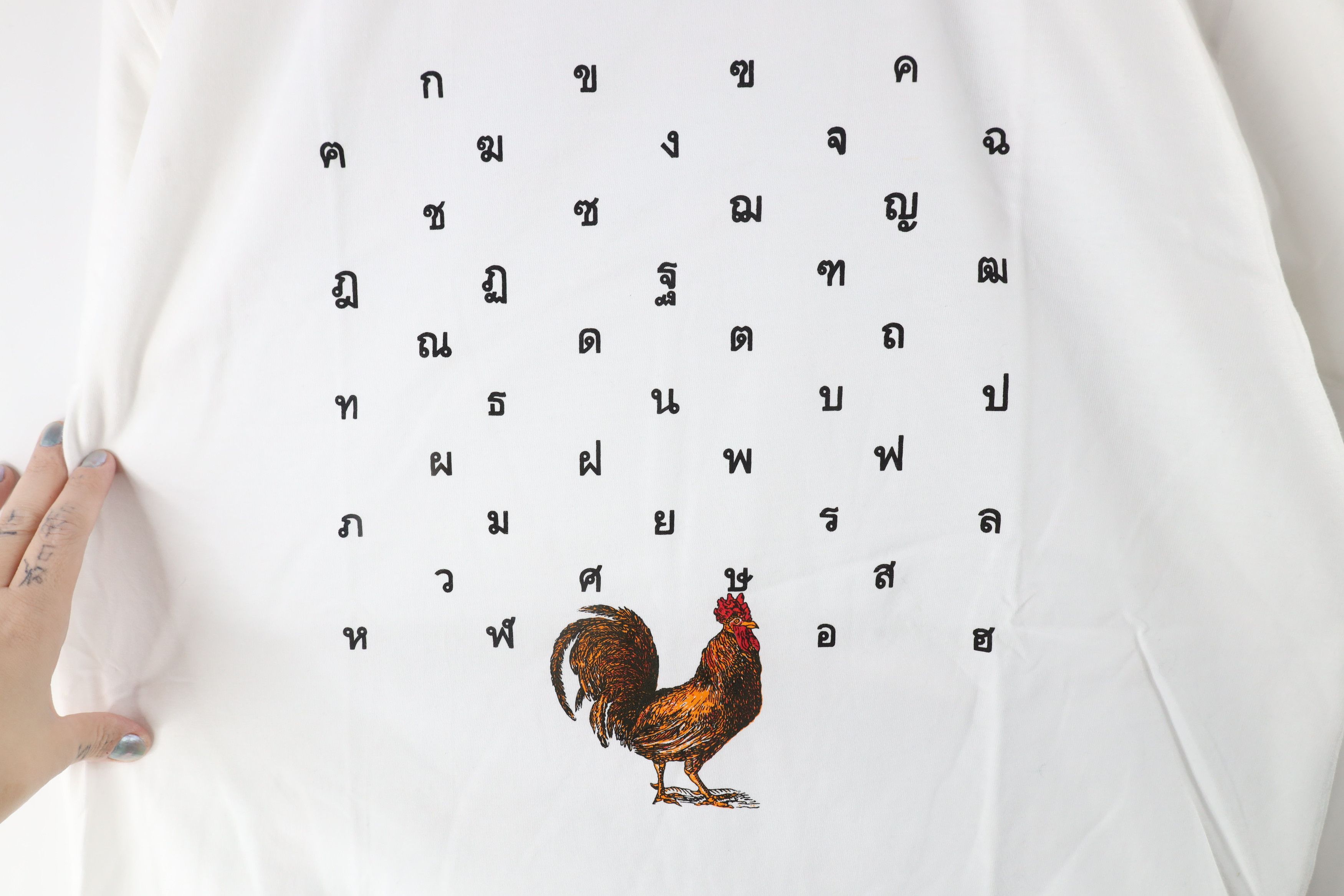 Vintage Vintage 90s Streetwear Rooster Chicken T-Shirt White Cotton Size US L / EU 52-54 / 3 - 4 Thumbnail
