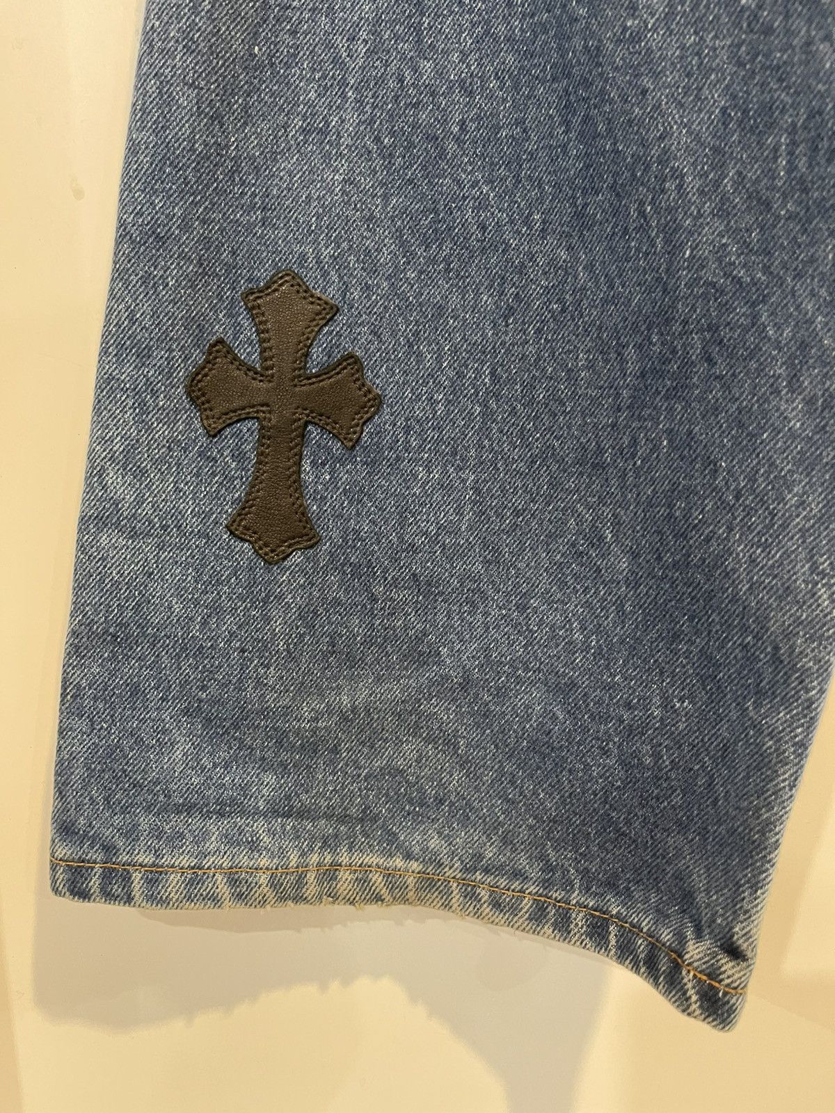 Chrome Hearts × Levi's Chrome Hearts Levi’s Cross Patch Denim Jeans Size US 34 / EU 50 - 14 Thumbnail