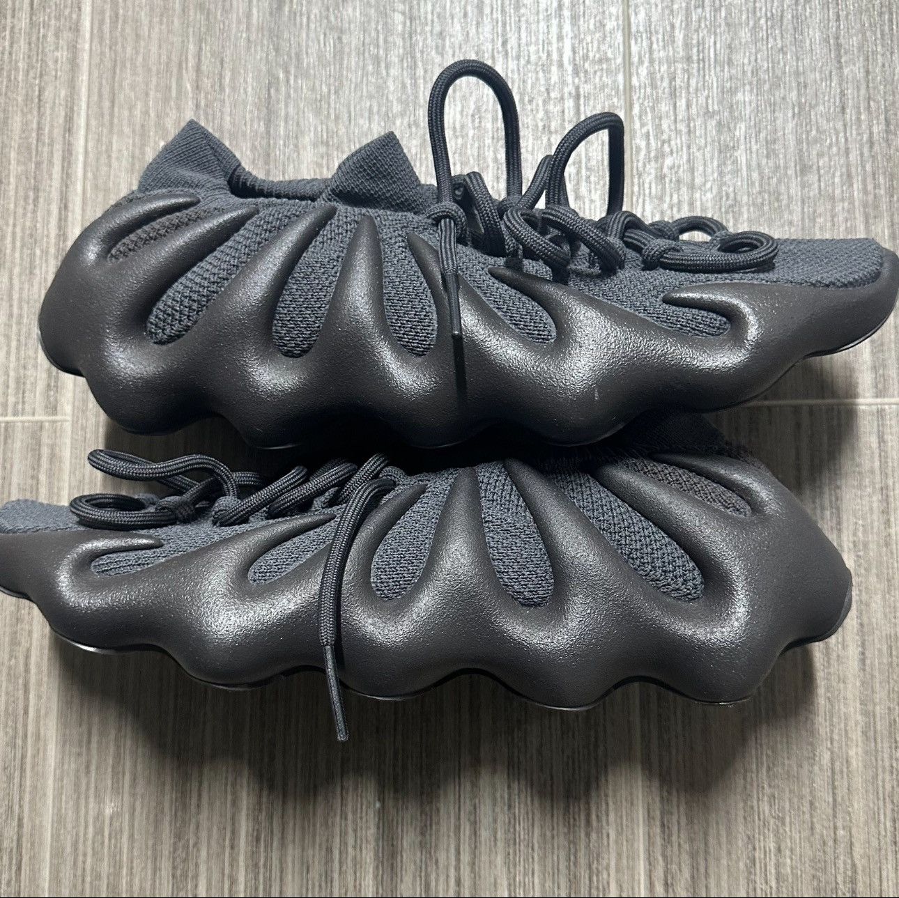 Yeezy YEEZY 450 SIZE 9 UTILITY BLACK AUTHENTIC Size US 9 / EU 42 - 2 Thumbnail