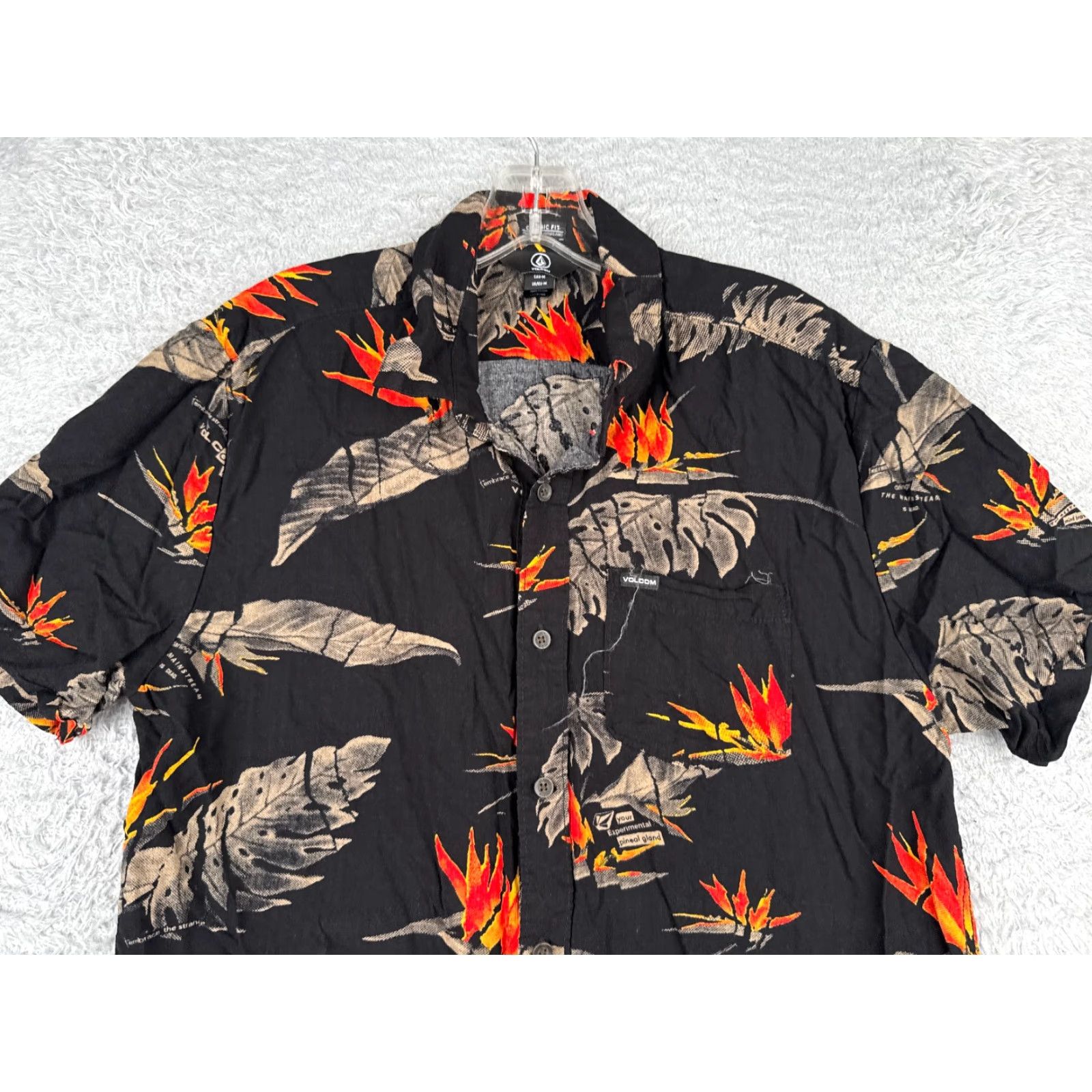 Volcom Volcom Shirt Adult Medium Black Floral Bird Of Paradise Button-Up Hawaiian Short Sleeve Collared 90s Beach Mens Size US M / EU 48-50 / 2 - 4 Thumbnail