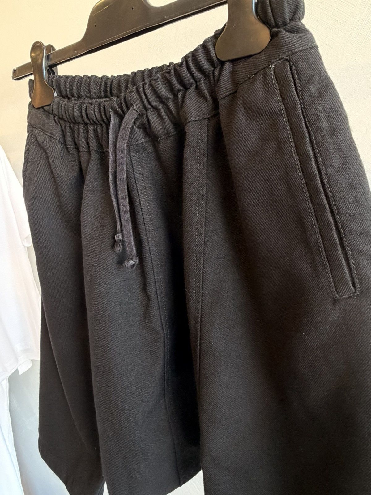 Comme des Garcons Comme Des Garçons Drop Crotch Wool Black Shorts Size S Size US 31 - 3 Thumbnail