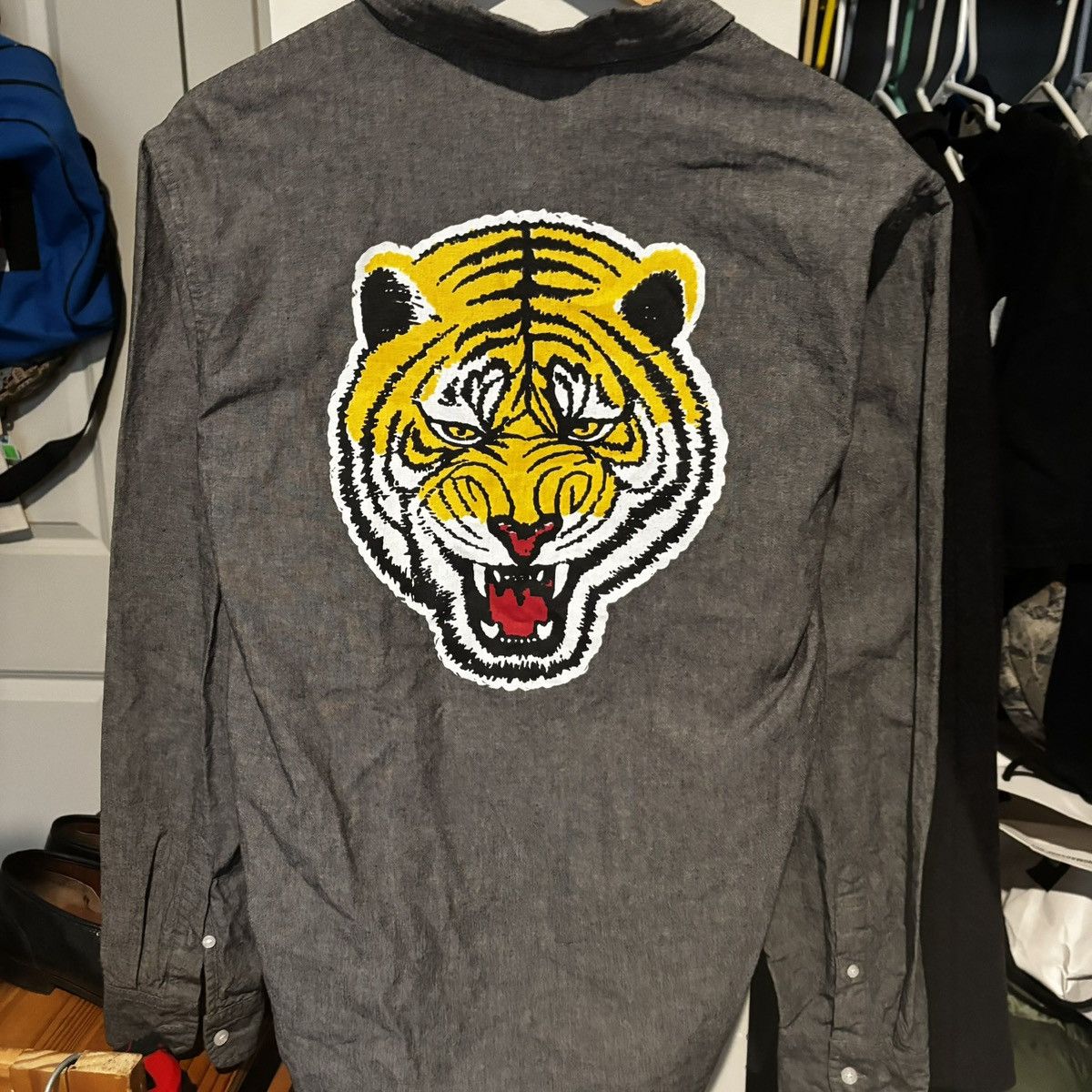Undefeated Undefeated Grey Tiger Graphic Button Up Shirt Size US M / EU 48-50 / 2 - 1 Thumbnail