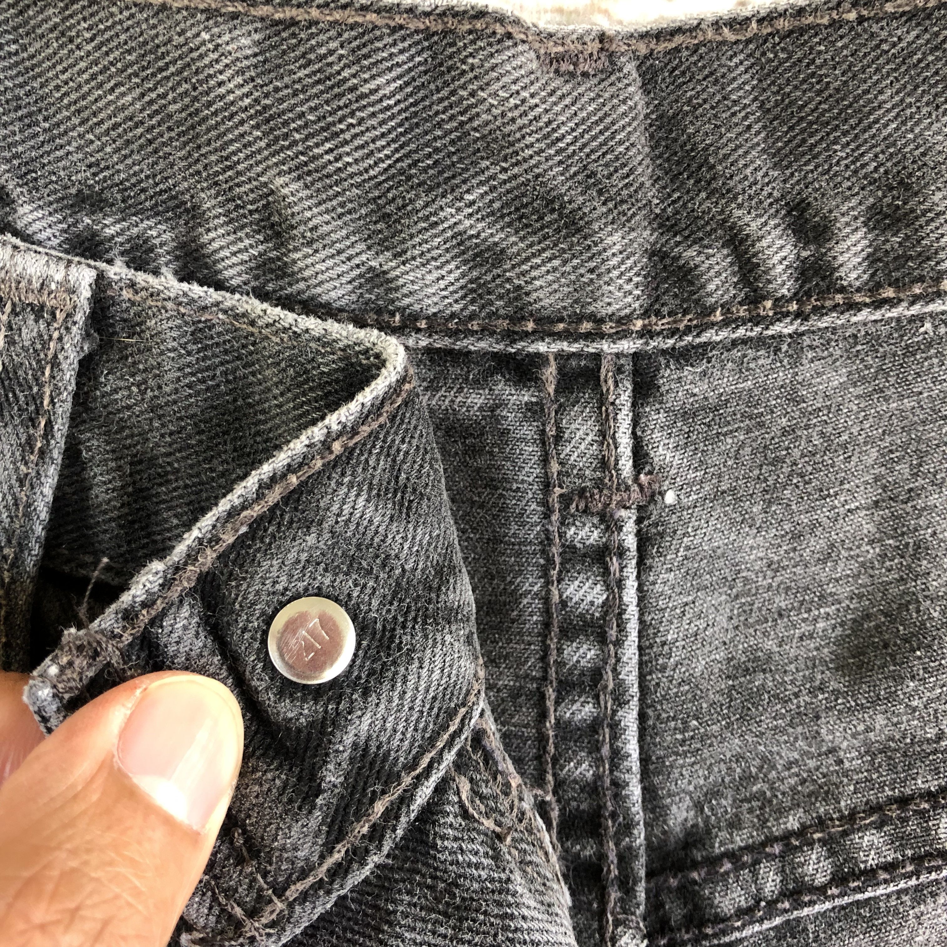 Levi's Vintage Levis 550 Jeans Super Black Levi's Faded Denim Size US 36 / EU 52 - 7 Thumbnail