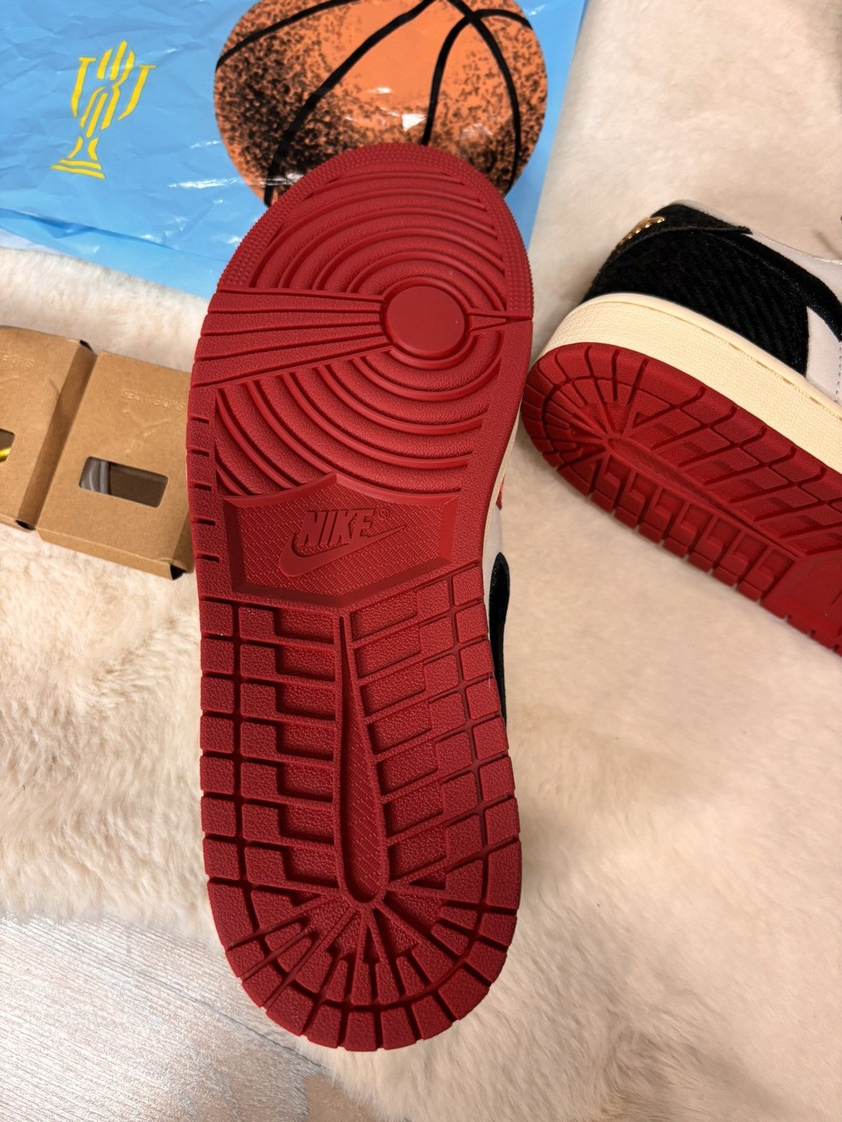 Jordan Brand × Nike AIR JORDAN 1 RETRO LOW OG SP Size US 11 / EU 44 - 5 Thumbnail