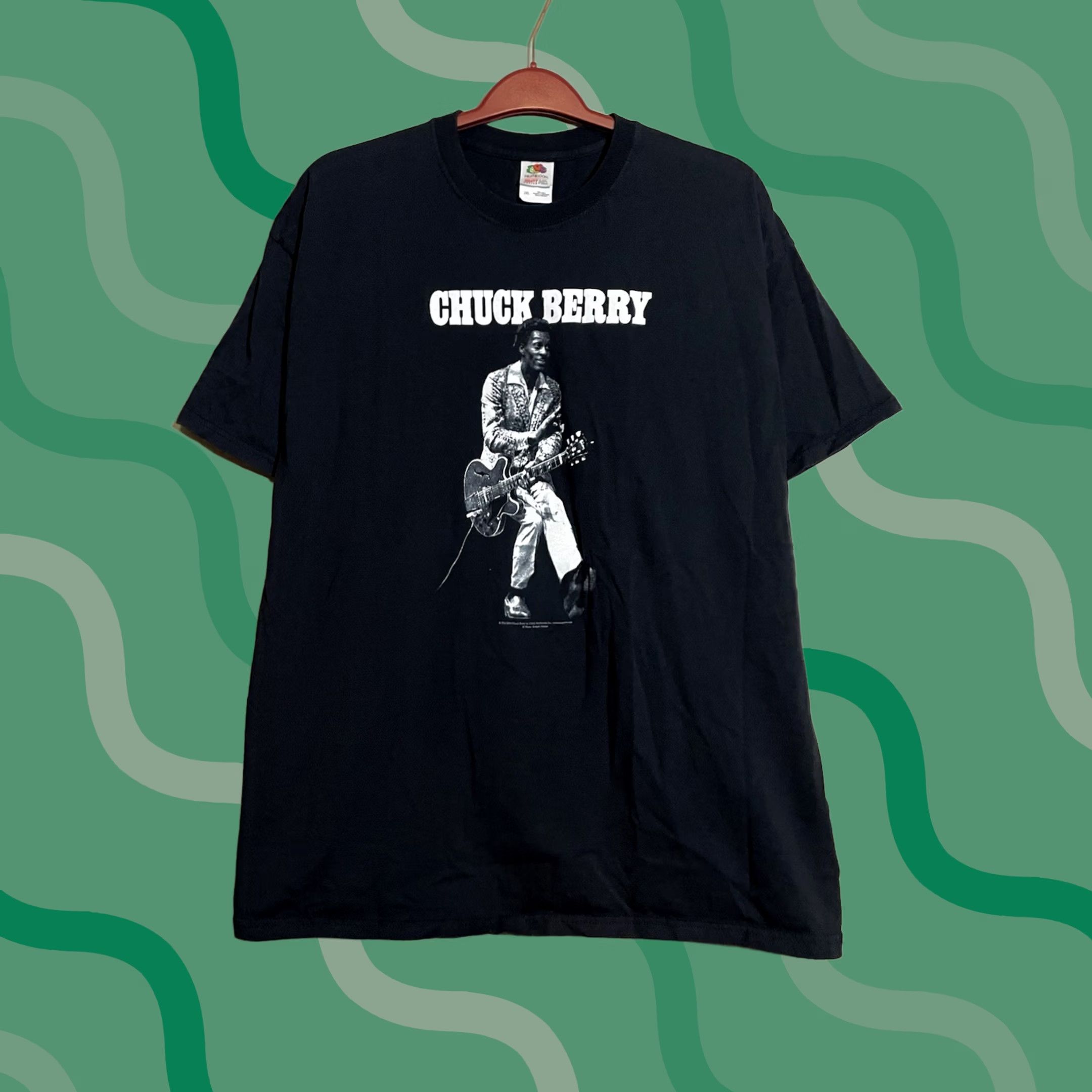 Fruit Of The Loom VINTAGE Chuck Berry Johnny Be Goode T-Shirt 2XL Classic Black Short Sleeve Crew Neck Cotton Unisex Adults 2000s Size US XXL / EU 58 / 5 - 1 Thumbnail