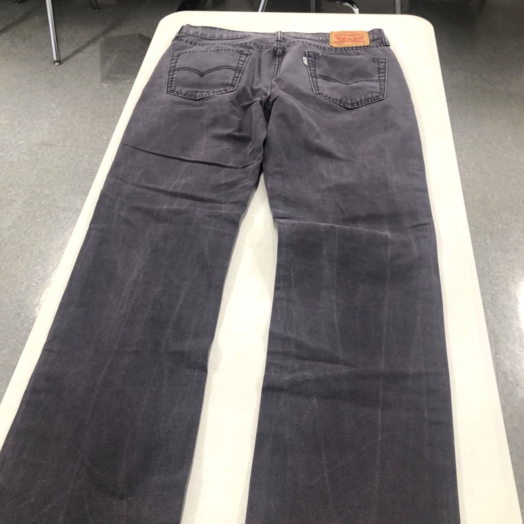 Levi's Levi's 514 Jeans Straight Denim Zip Fly 34x31 Dark Gray Black 5-Pocket Men Adult Regular Size US 34 / EU 50 - 4 Thumbnail