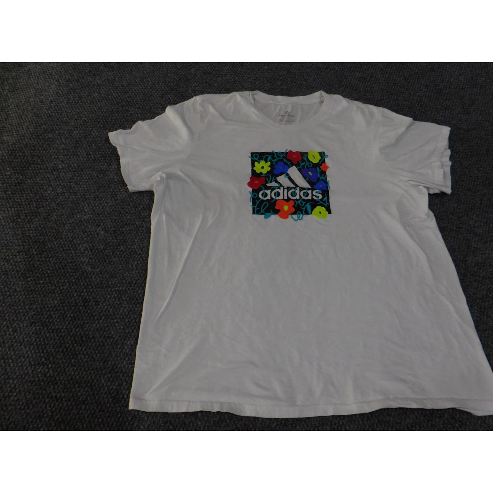 Adidas Adidas Shirt Mens 2XL White Amplifier Tee Graphic Print Cotton T-Shirt Athletic Size US XXL / EU 58 / 5 - 2 Thumbnail