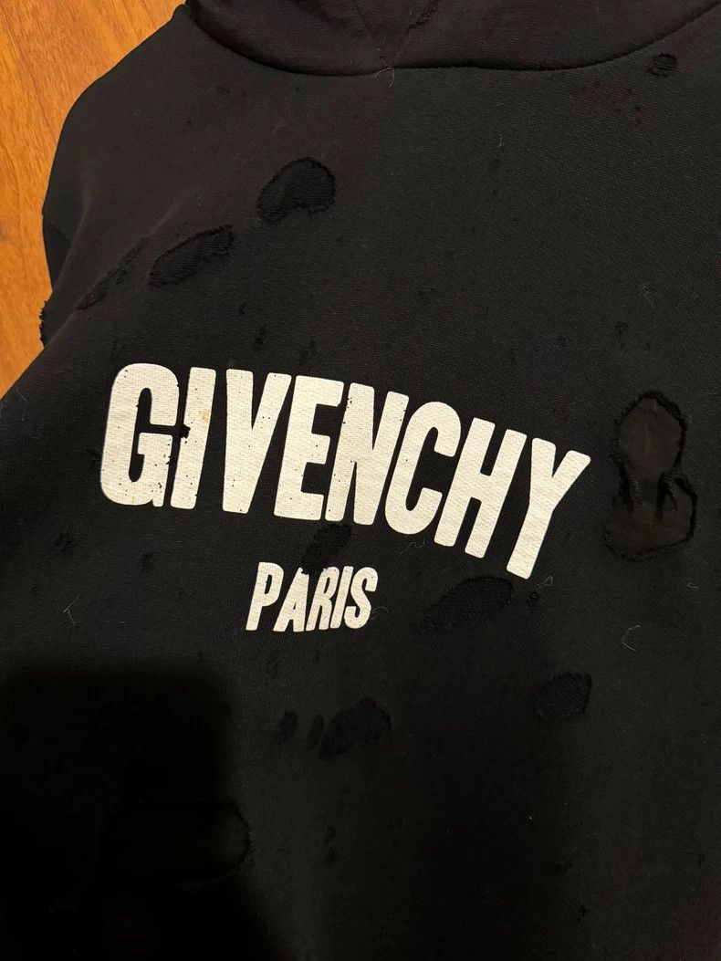 Givenchy Givenchy Ripped Hoodie 2505-Nextarrow Size US S / EU 44-46 / 1 - 3 Thumbnail