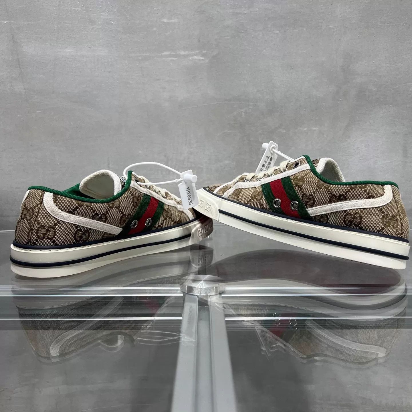 Gucci Gucci 1977 Tennis Sneaker Ebony 36.5 Size US 6 / IT 36 - 5 Thumbnail