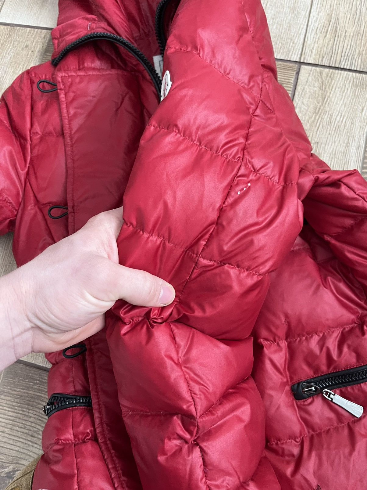 Moncler Moncler Red Down Jacket / Puffer Jacket Size M / US 6-8 / IT 42-44 - 19 Thumbnail