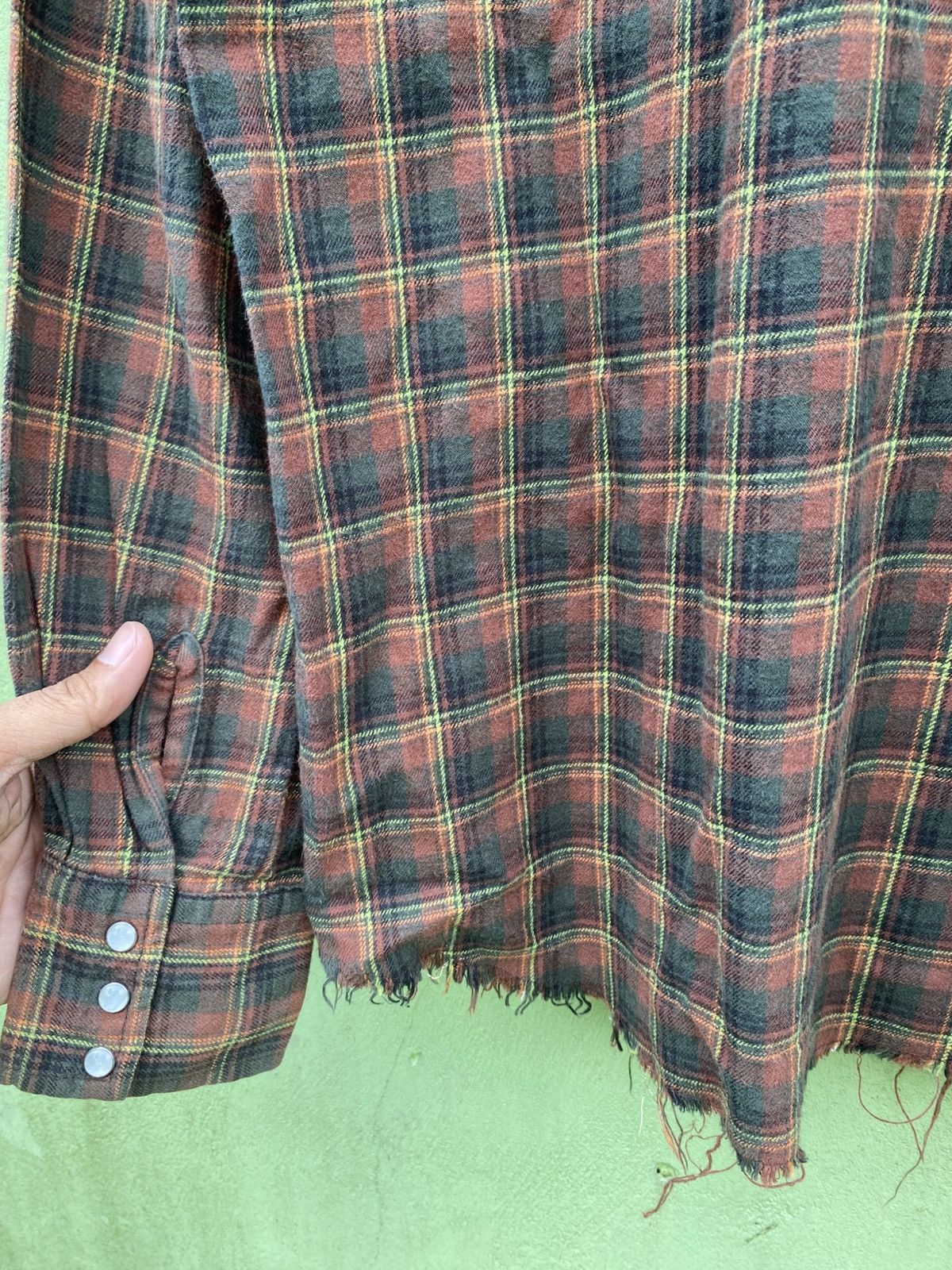 Japanese Brand Gdc Free!! Oldschool Plaid Flannel Shirt Distressed Finish Size US M / EU 48-50 / 2 - 12 Thumbnail