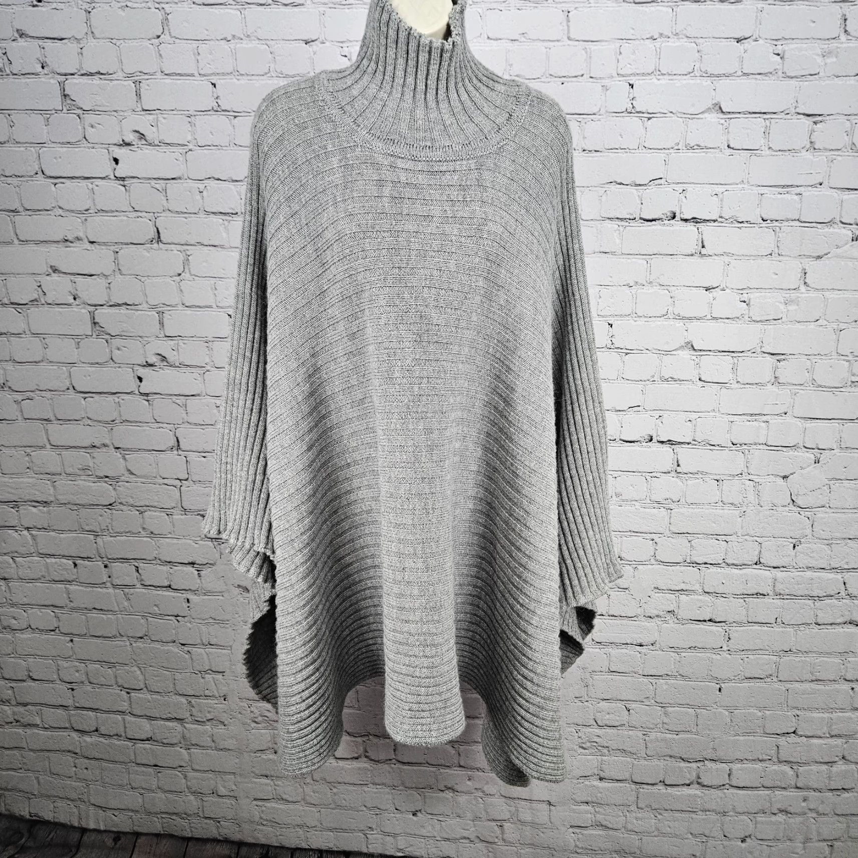Vintage Gaeltarra Sweater One Size Grey Alpaca Wool Ribbed Knit Oversized Turtleneck Poncho F Womens Fall Winter Hand Wash Only Size ONE SIZE - 2 Thumbnail