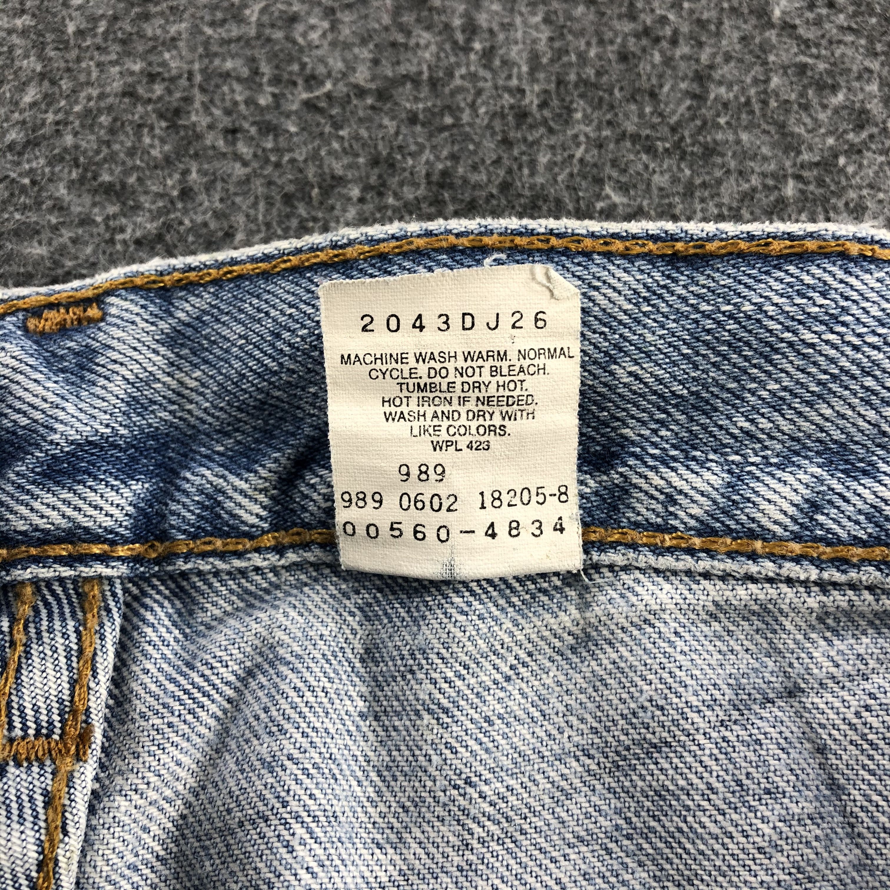 Levi's Levis 560 Vintage Jeans Light Wash Denim-J1033 Size US 37 - 10 Thumbnail