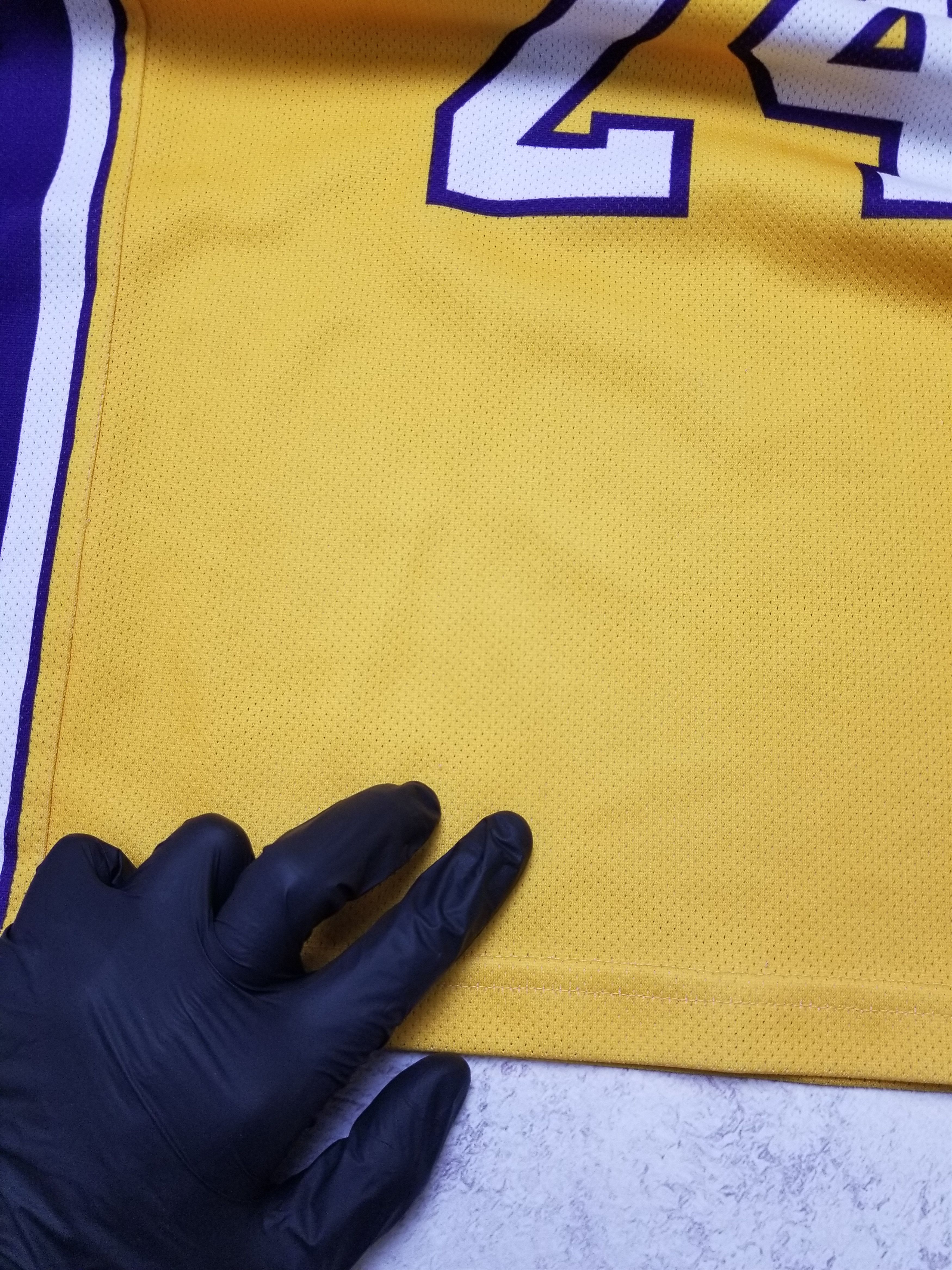Champion KOBE BRYANT #24 LOS ANGELES LAKERS BASKETBALL NBA JERSEY Size US S / EU 44-46 / 1 - 10 Thumbnail