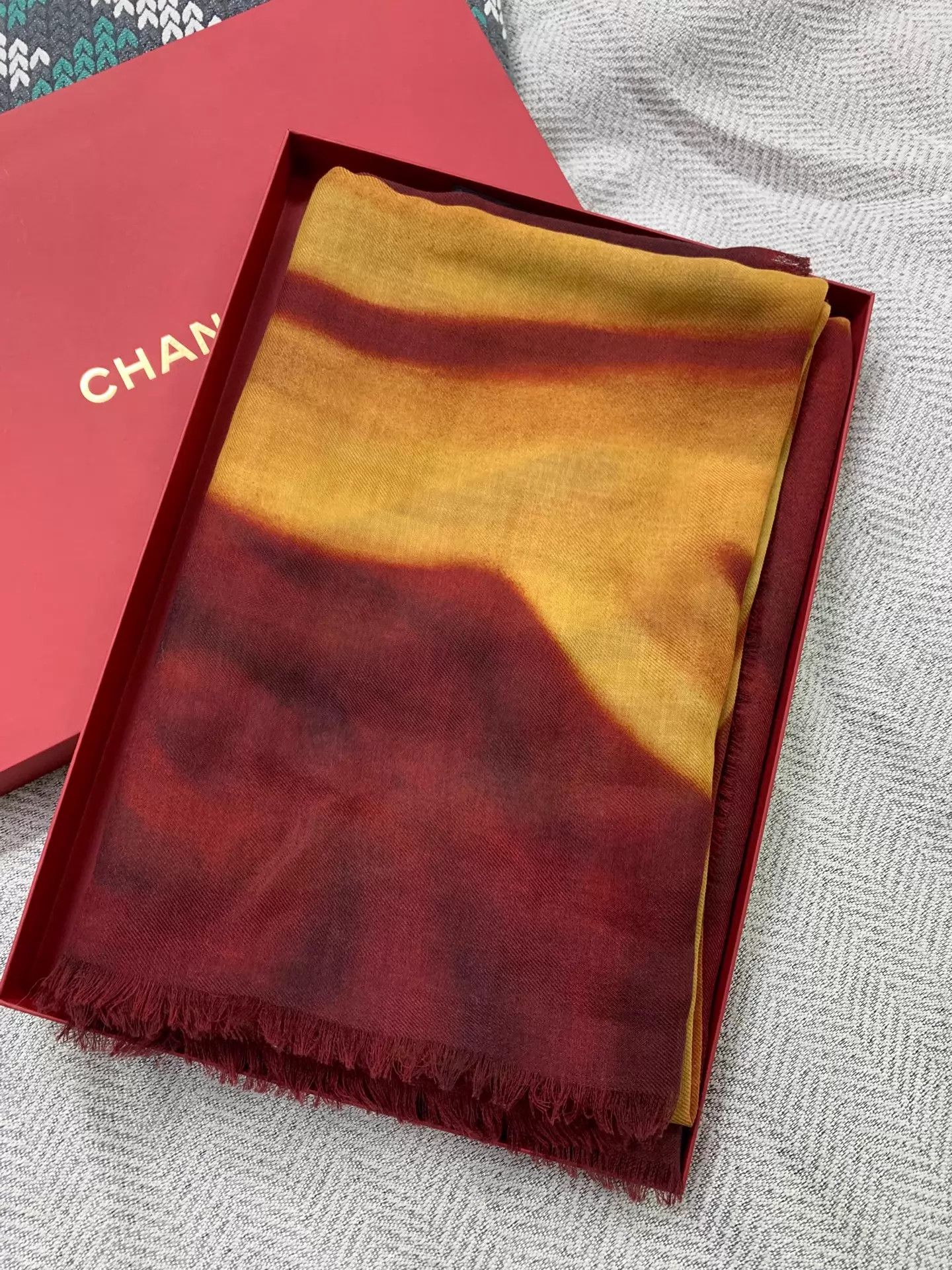 Chanel Chanel 26 VIC Limited Cashmere Shawl Large New with Box Size ONE SIZE - 1 Thumbnail