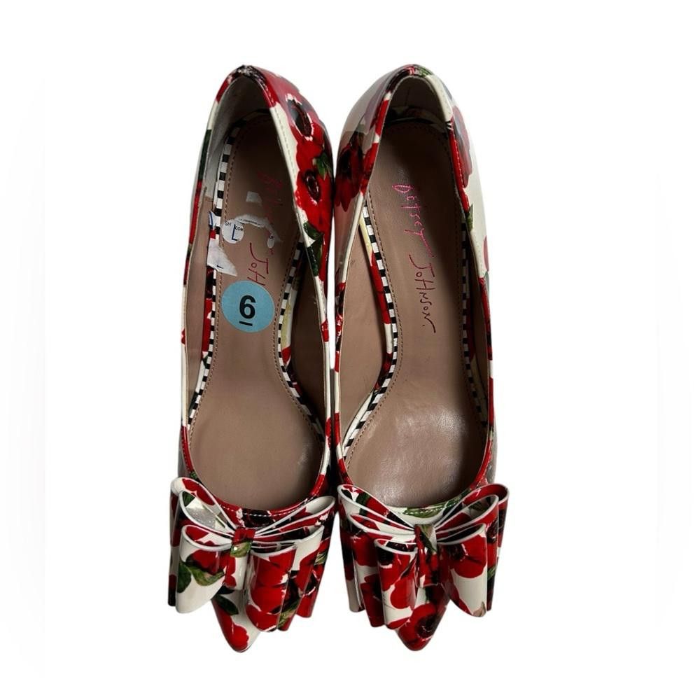 Designer Betsy Johnson l Fruit Floral Patent Pumps Size 6 Size US 6 / IT 36 - 3 Thumbnail