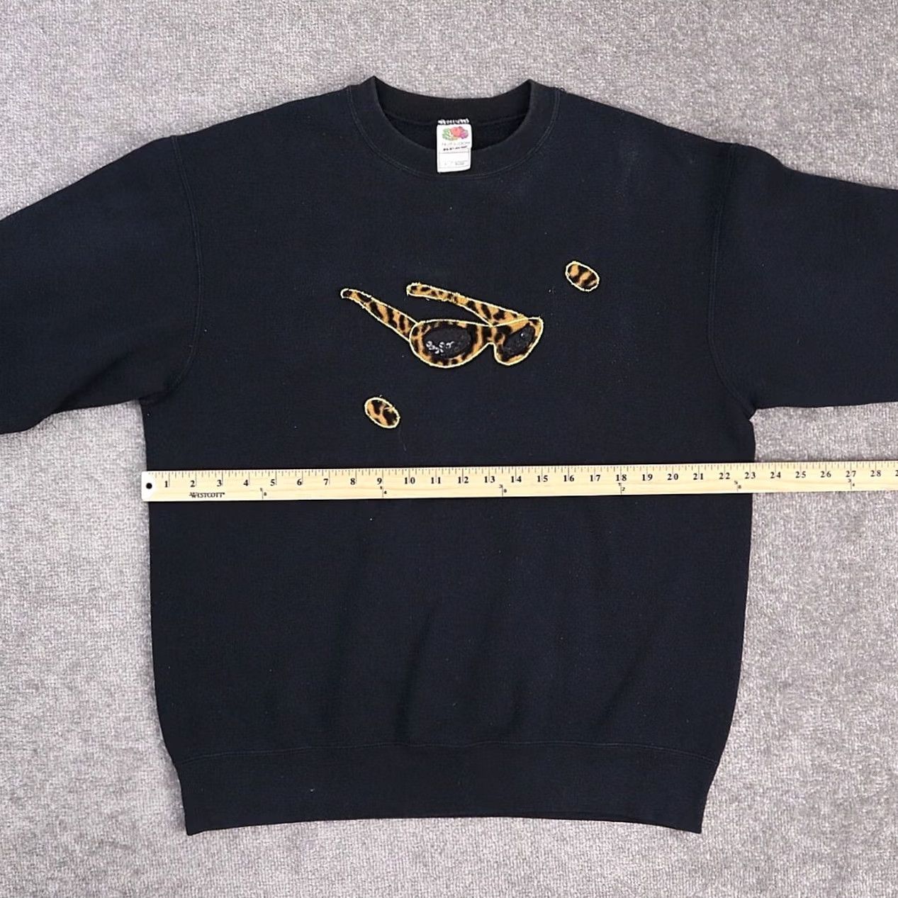 Fruit Of The Loom VINTAGE Fruit of the Loom Sweatshirt Men L Black Cheetah 90s Funny Pullover Mens Size US L / EU 52-54 / 3 - 4 Thumbnail