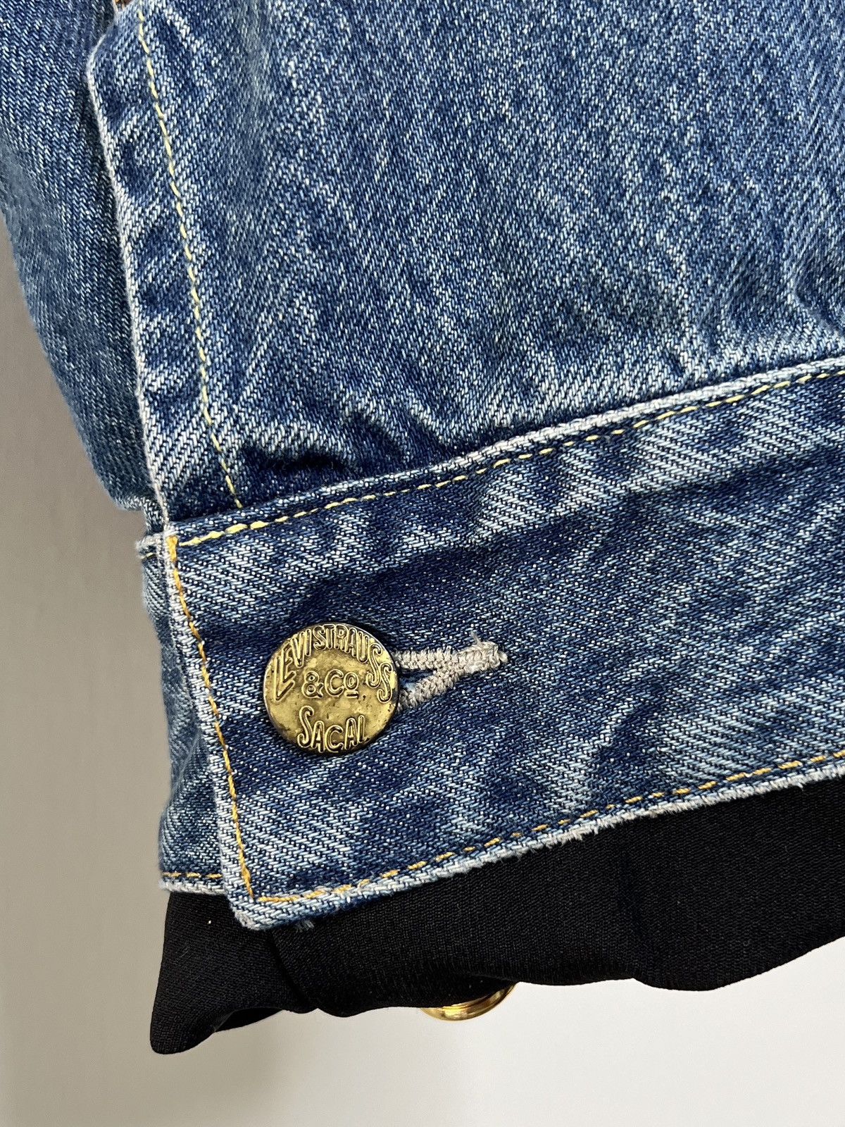 Sacai BNWT Levis + Sacai Reversible Blazer Denim Jacket w/ Pins Size US M / EU 48-50 / 2 - 8 Thumbnail