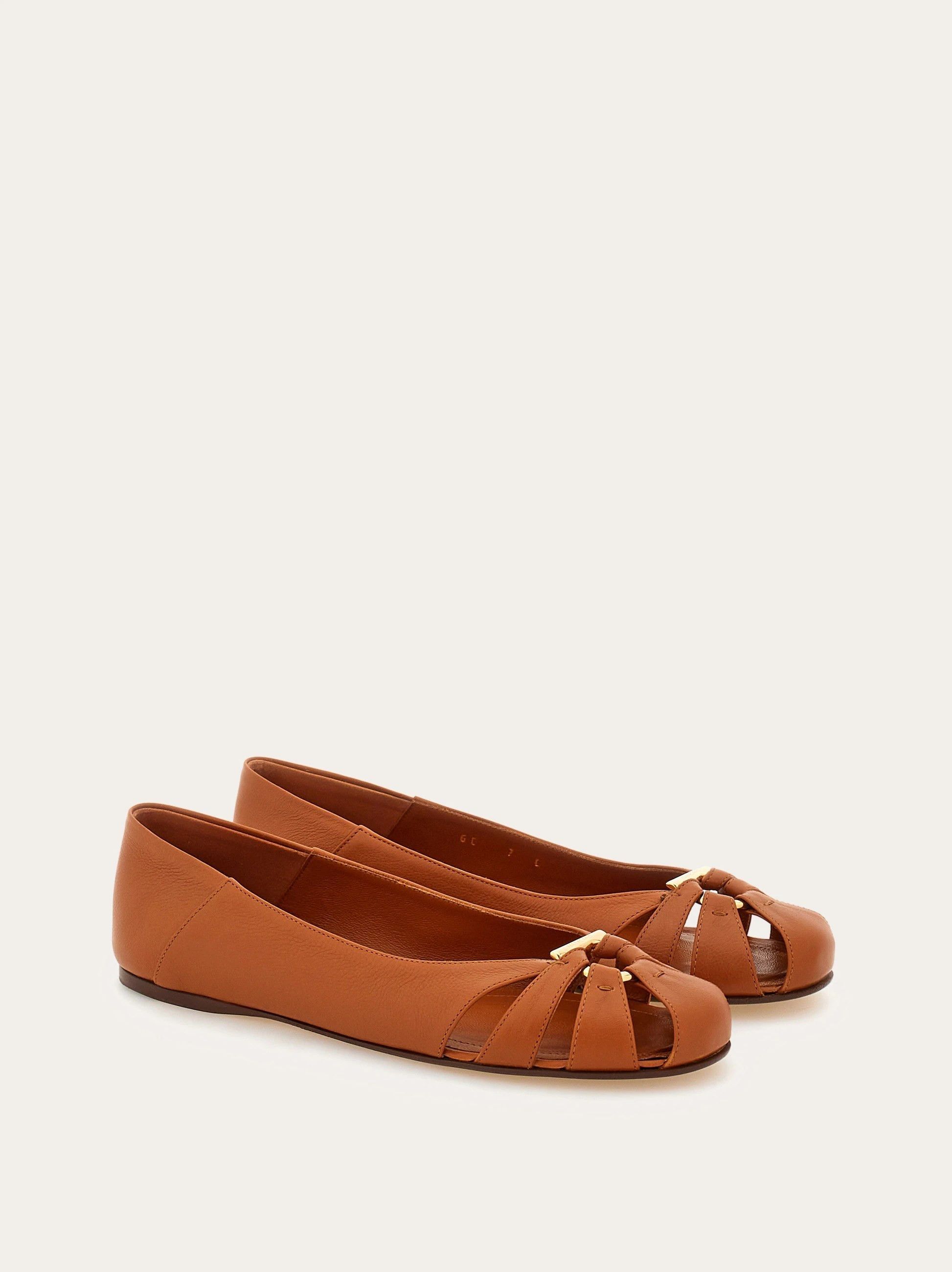 Salvatore Ferragamo o1s1rm0924 Ballet Flats in Cognac Size US 6.5 / IT 36.5 - 3 Thumbnail
