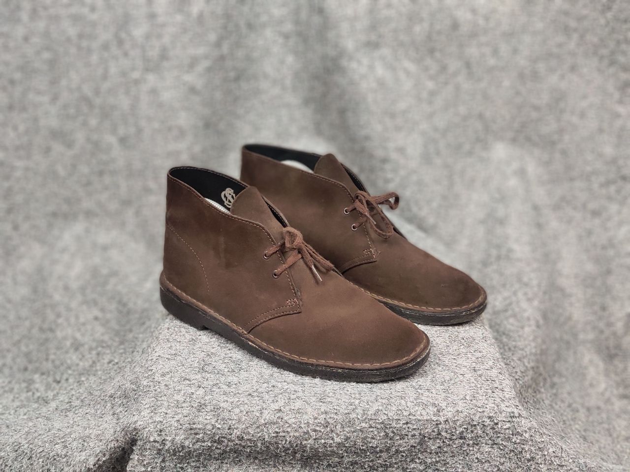 Clarks Clarks Originals Ankle Shoes Chukka 11826 Suede leather Size US 9 / EU 42 - 6 Thumbnail