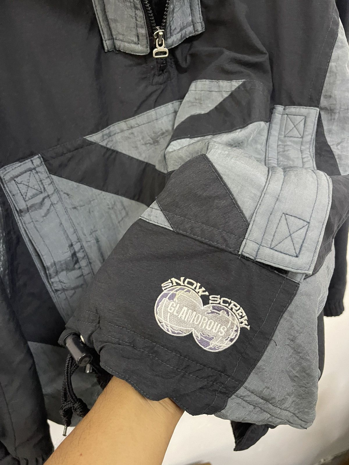 Japanese Brand 90s Snow Screw Glamorous Black Grey Half Zipper Pullover Size US L / EU 52-54 / 3 - 6 Thumbnail