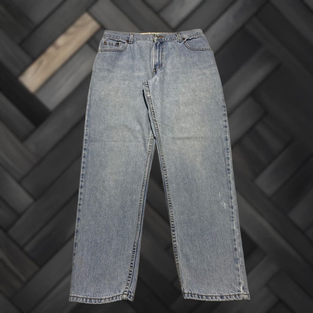 Levi's VINTAGE Levi's 550 Jeans Women Light Wash Denim 14 Regular 31 Waist 29.5 Inseam Tapered High Waisted Relaxed Fit Blue 90s Size 36" / US 14 / IT 50 - 1 Thumbnail