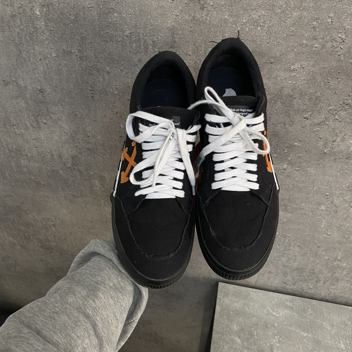 Off-White Off-White Vulcanized Low Sneakers Black Arrow Shoes Size US 10 / EU 43 - 5 Thumbnail